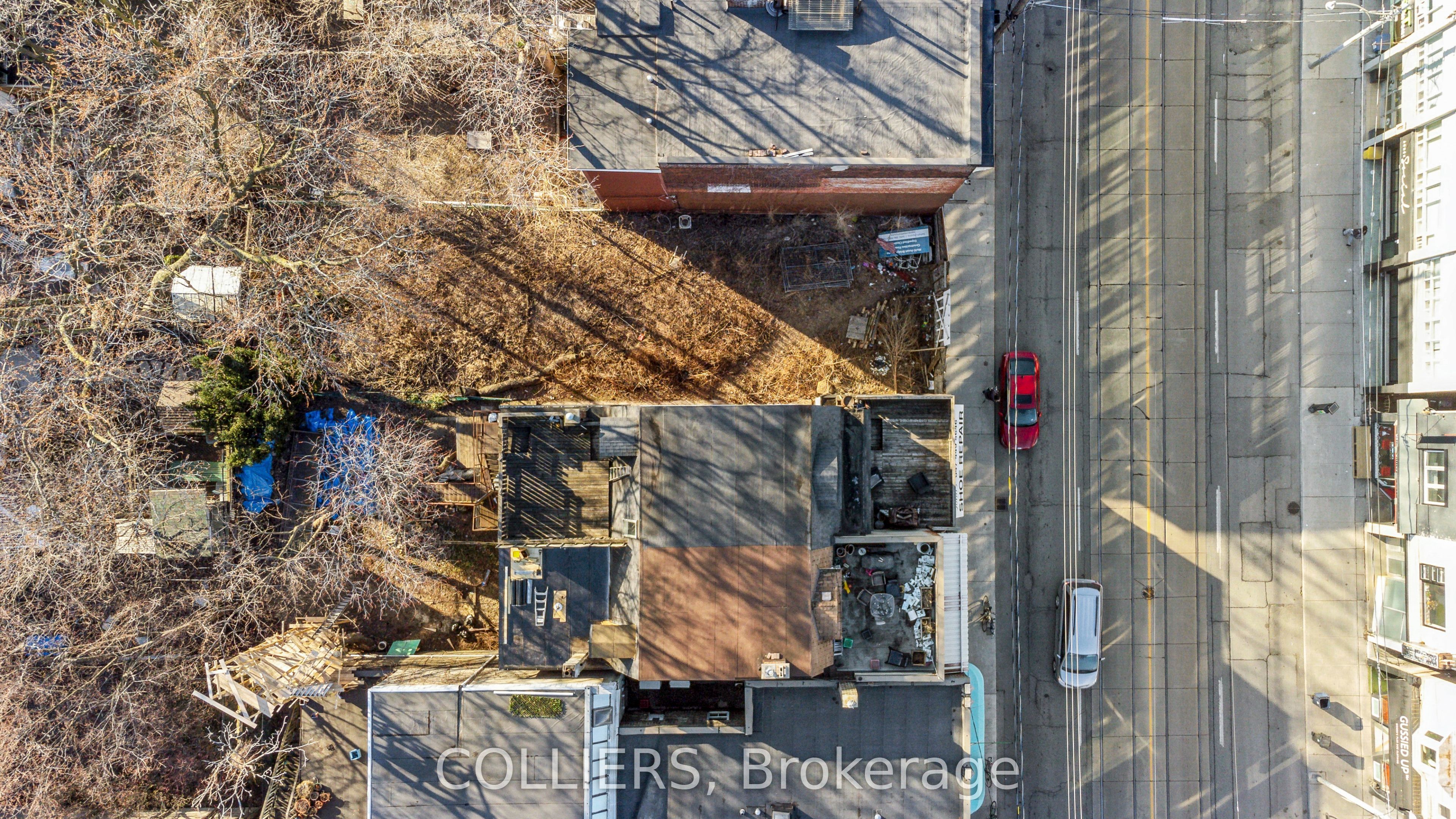 1079 Bathurst Street Property Photo 7