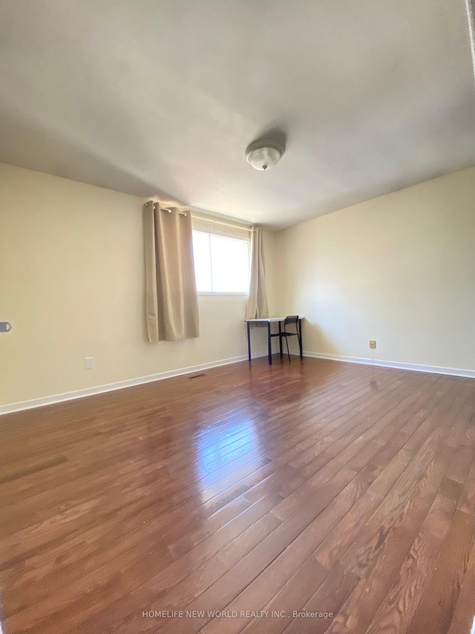 290 Sheppard Avenue Property Photo 6