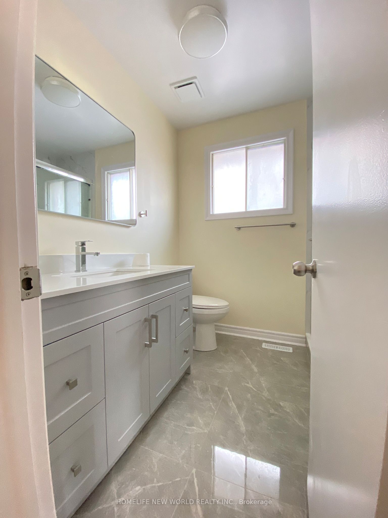 290 Sheppard Avenue Property Photo 16