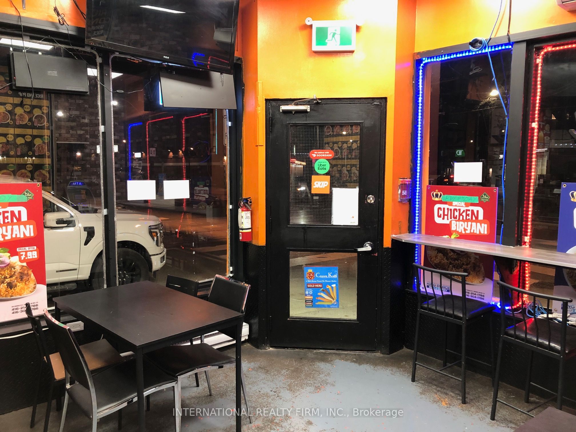 203 Dundas Street Property Photo 4