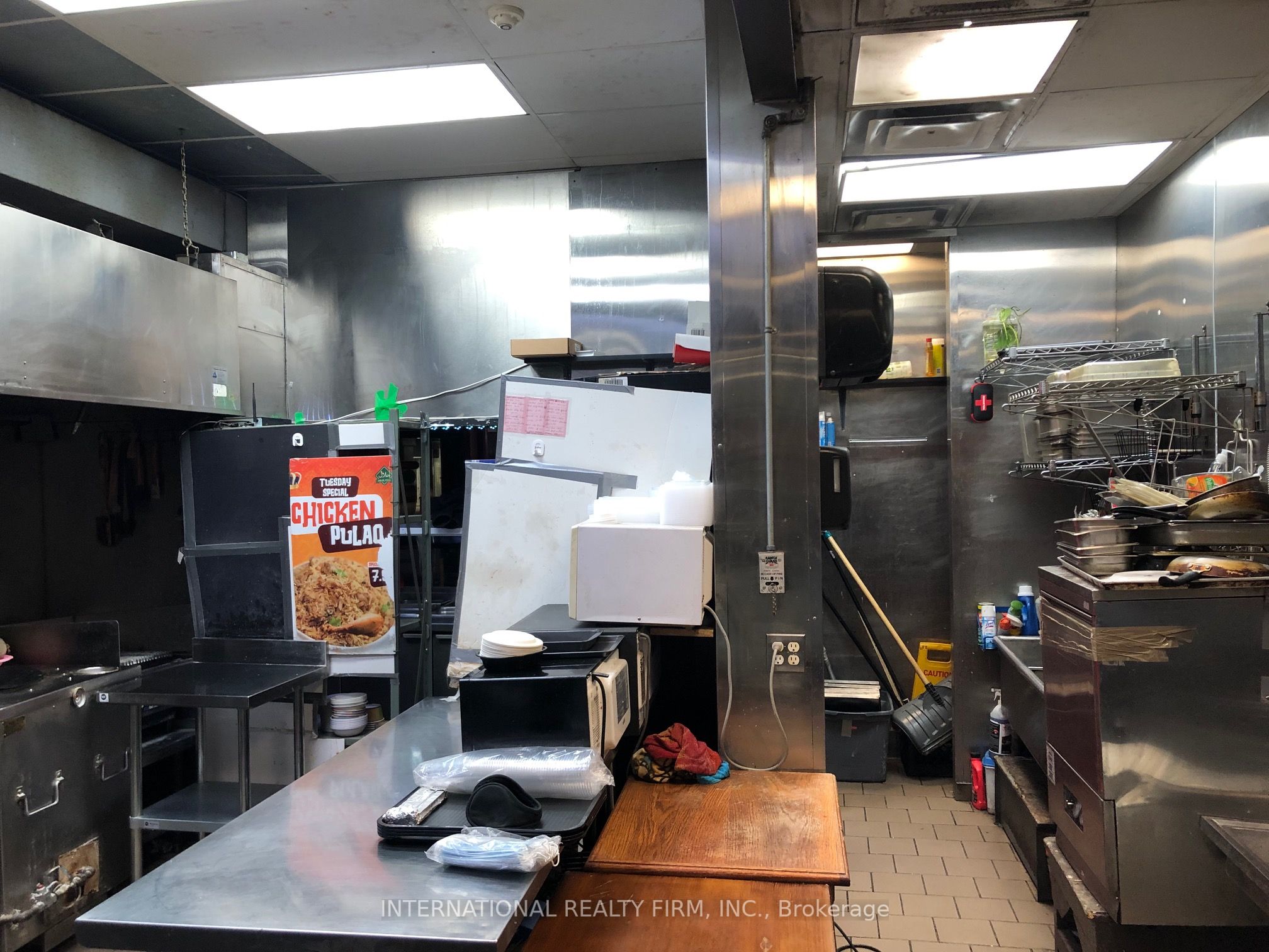 203 Dundas Street Property Photo 10
