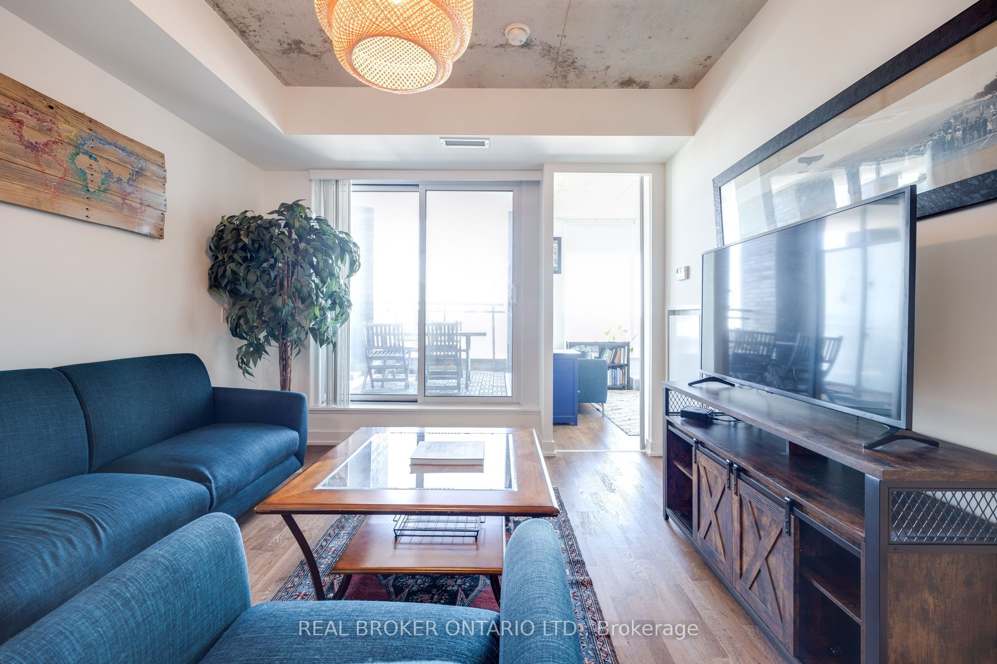 20 Minowan Miikan Lane 914 Property Photo 2