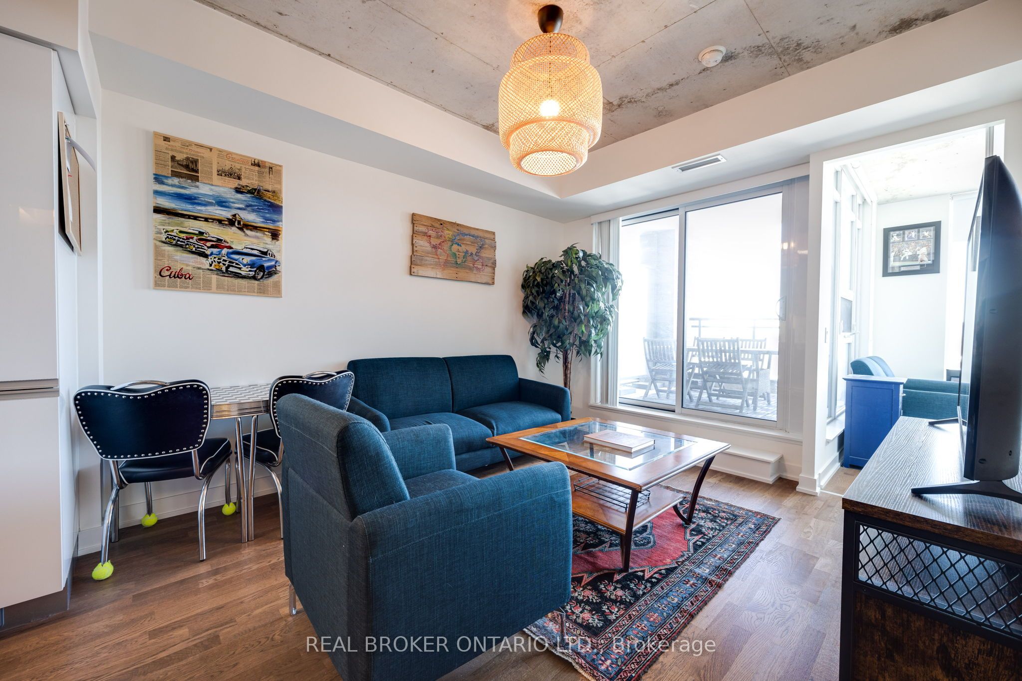 20 Minowan Miikan Lane 914 Property Photo 3