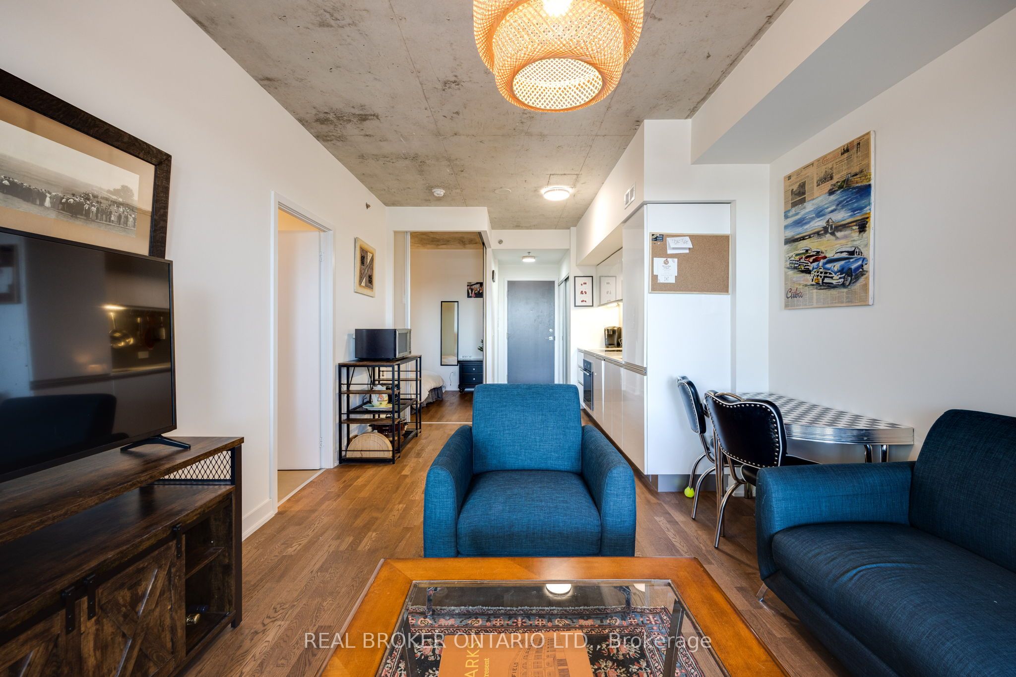 20 Minowan Miikan Lane 914 Property Photo 5