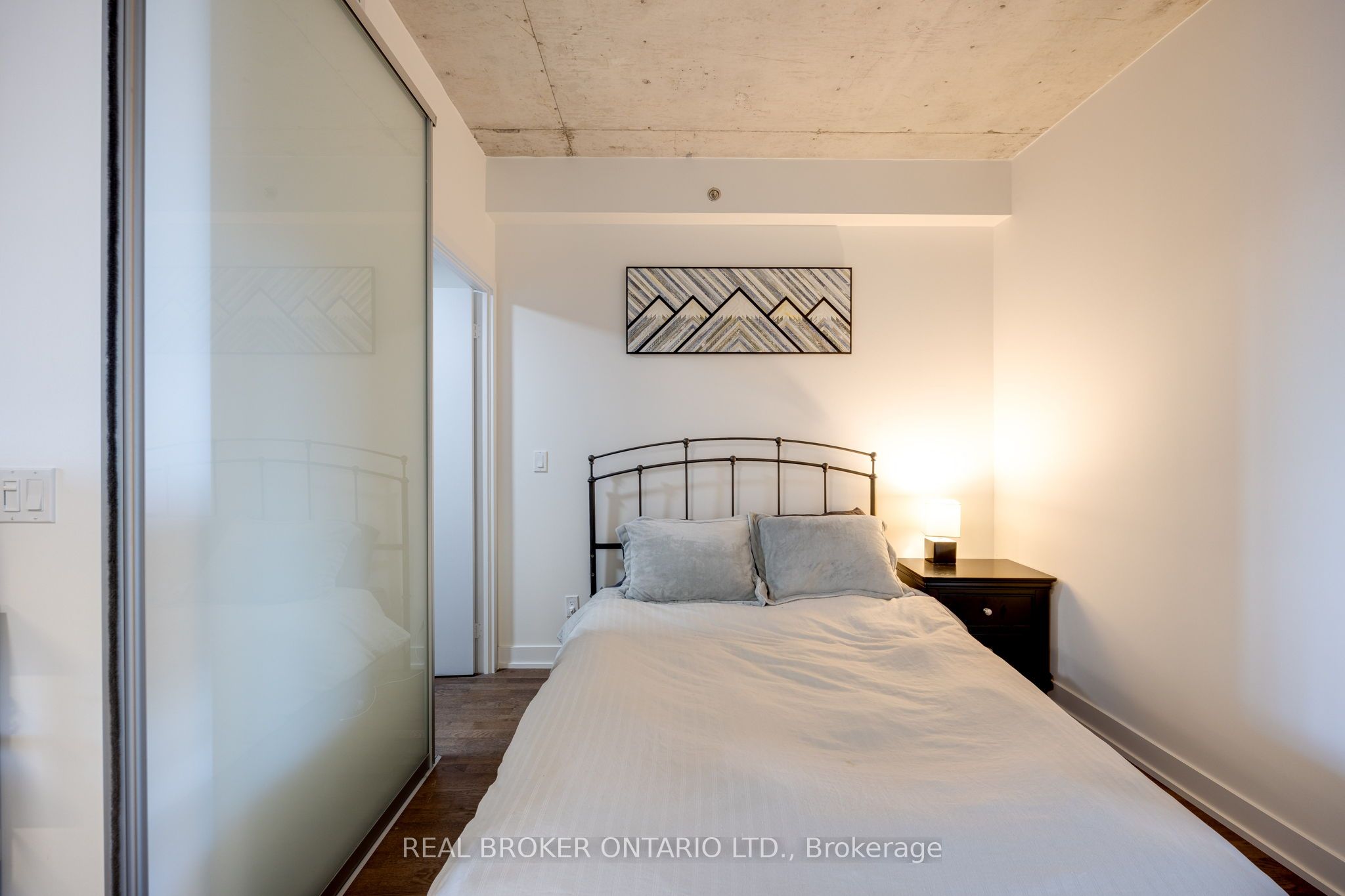 20 Minowan Miikan Lane 914 Property Photo 11