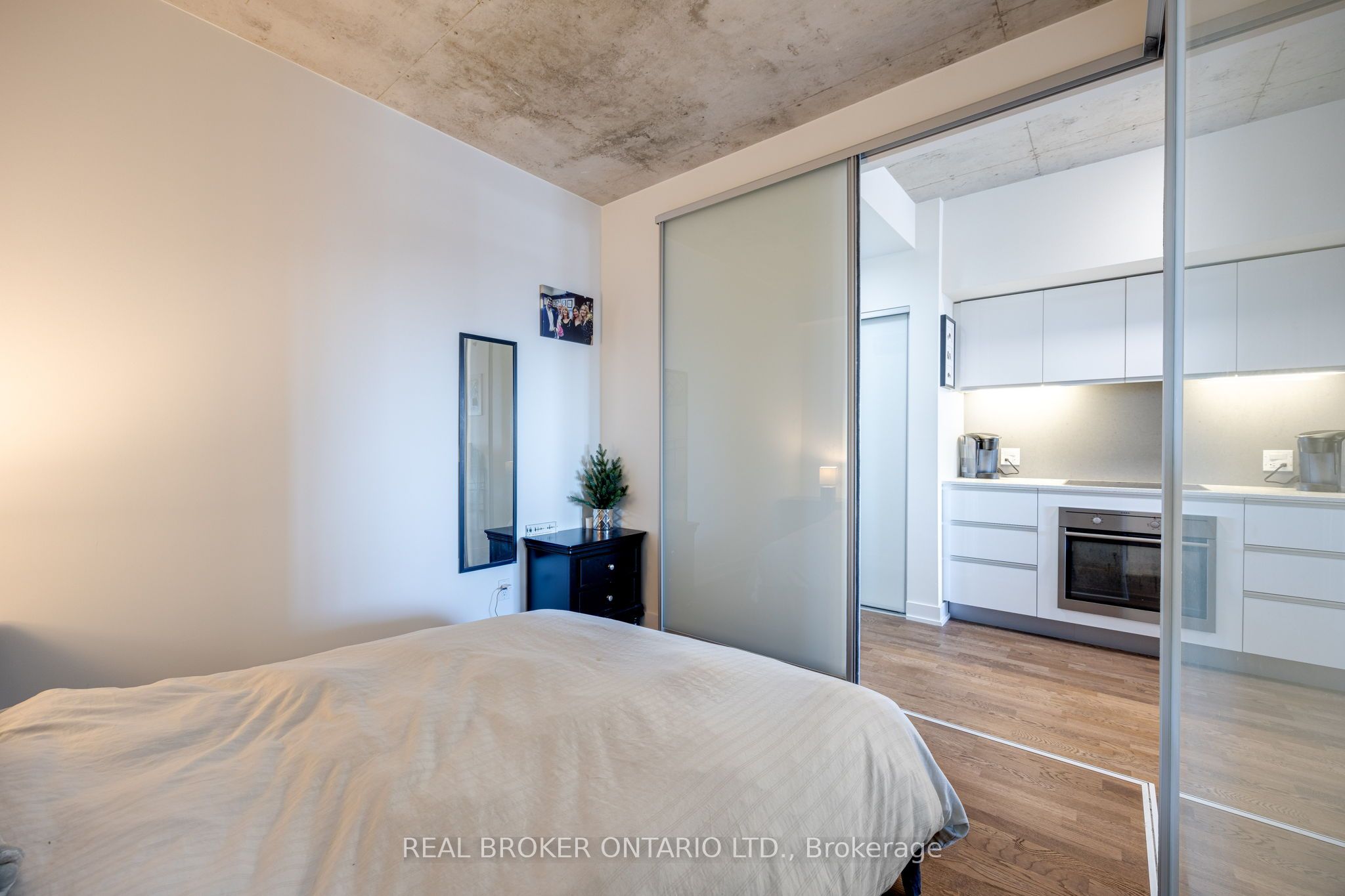 20 Minowan Miikan Lane 914 Property Photo 13