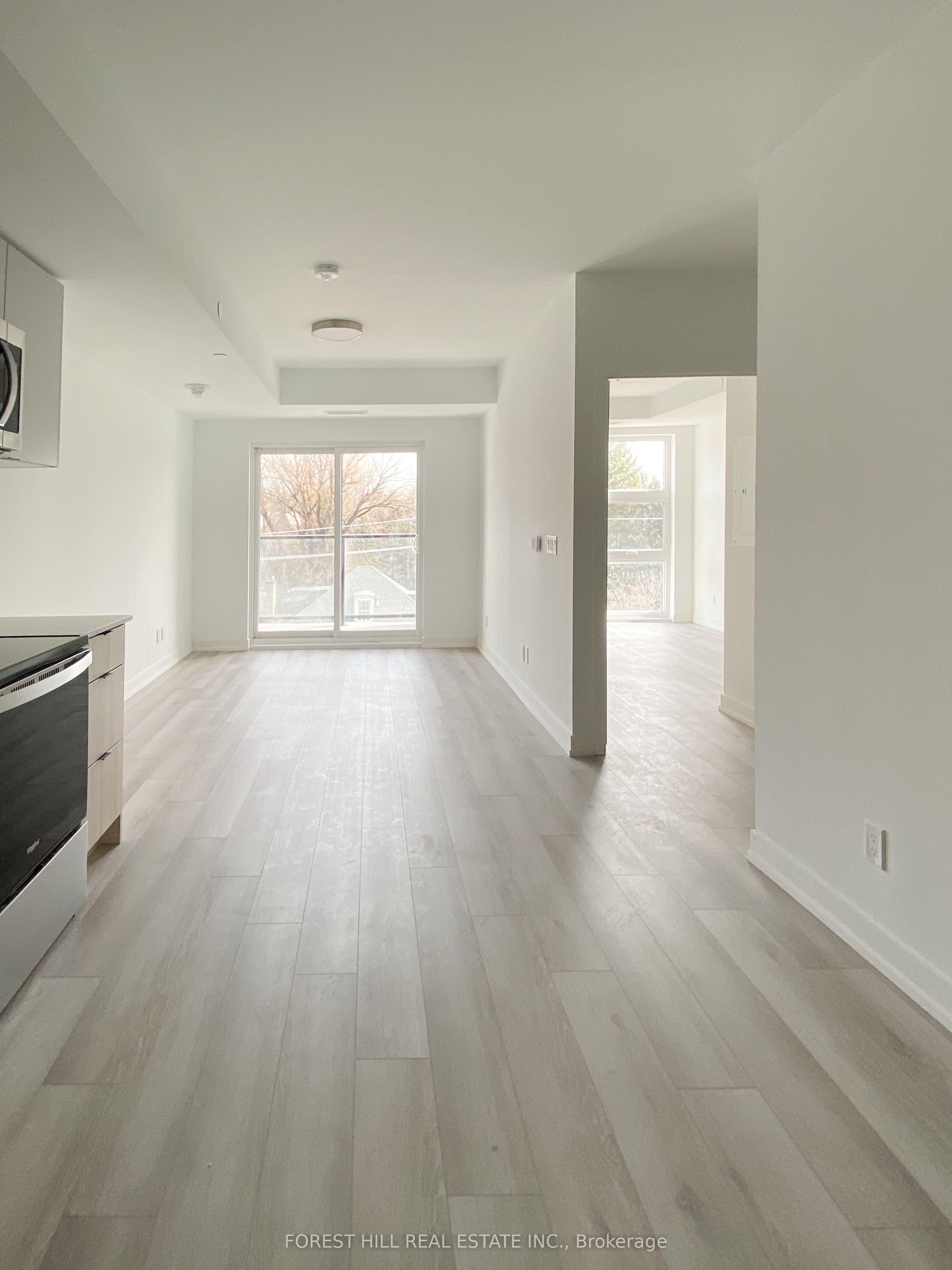 #507 - 2000 Bathurst Street Property Photo 3