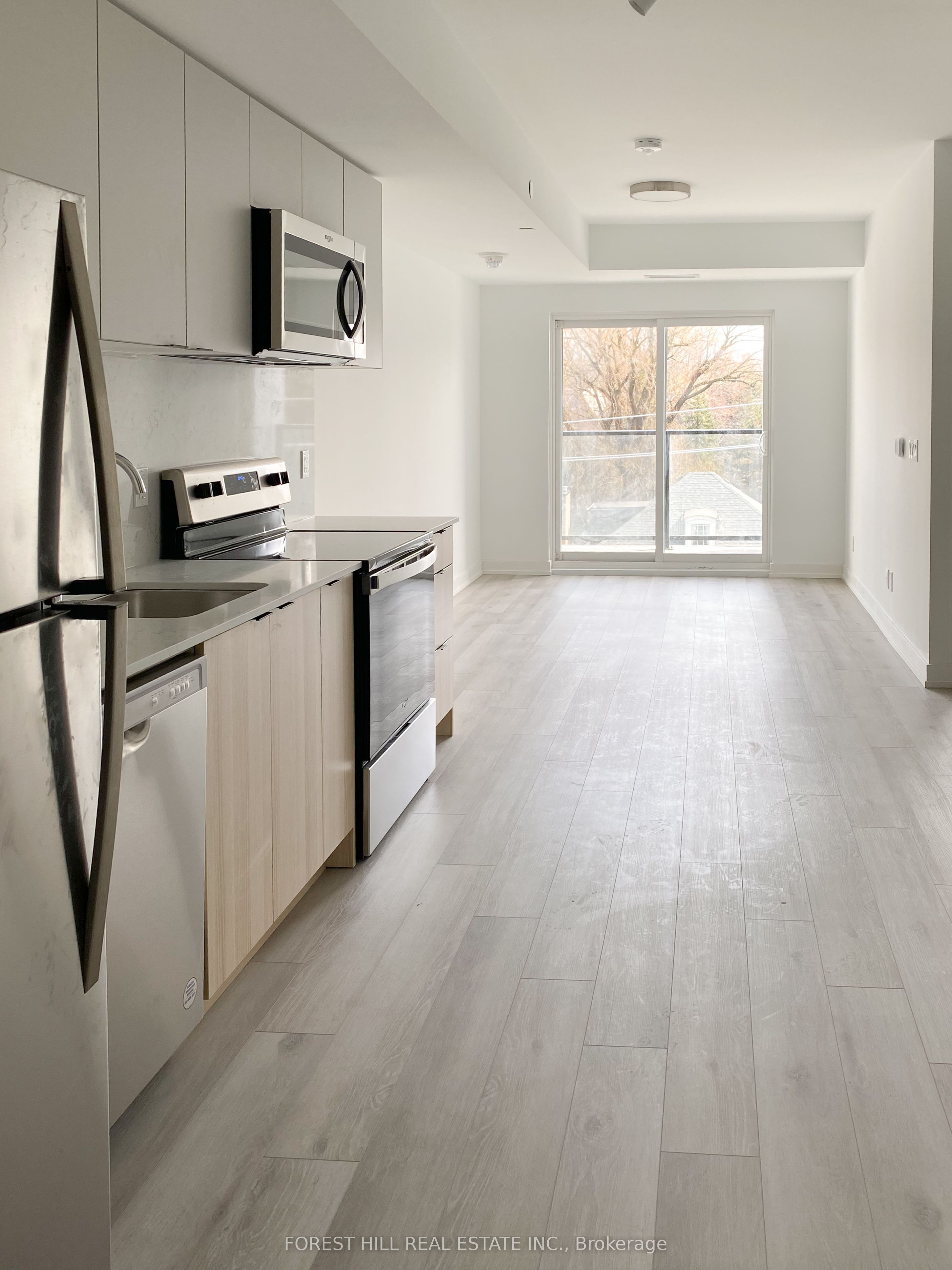#507 - 2000 Bathurst Street Property Photo 5