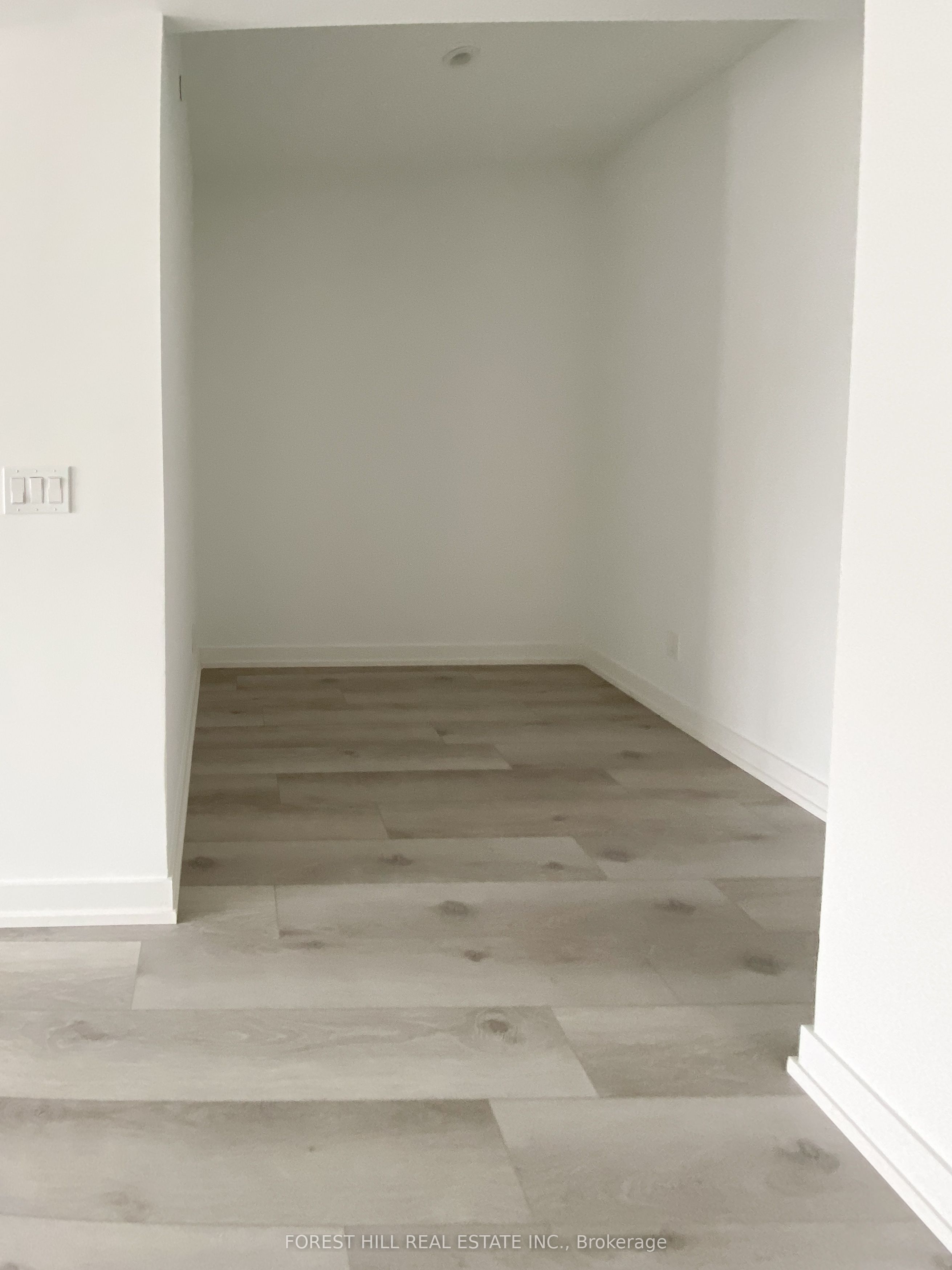 #507 - 2000 Bathurst Street Property Photo 9