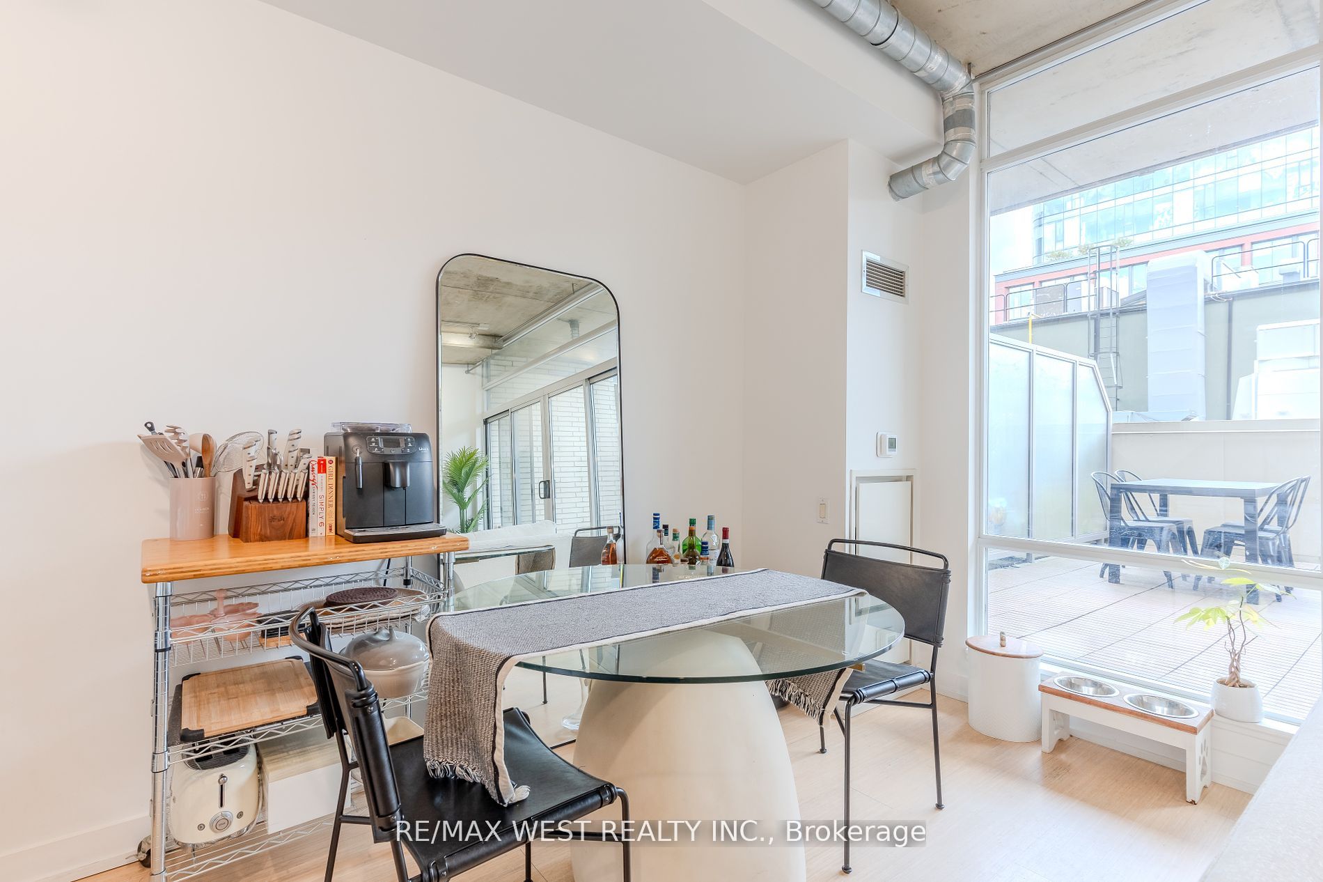 66 Portland Street 212 Property Photo 12