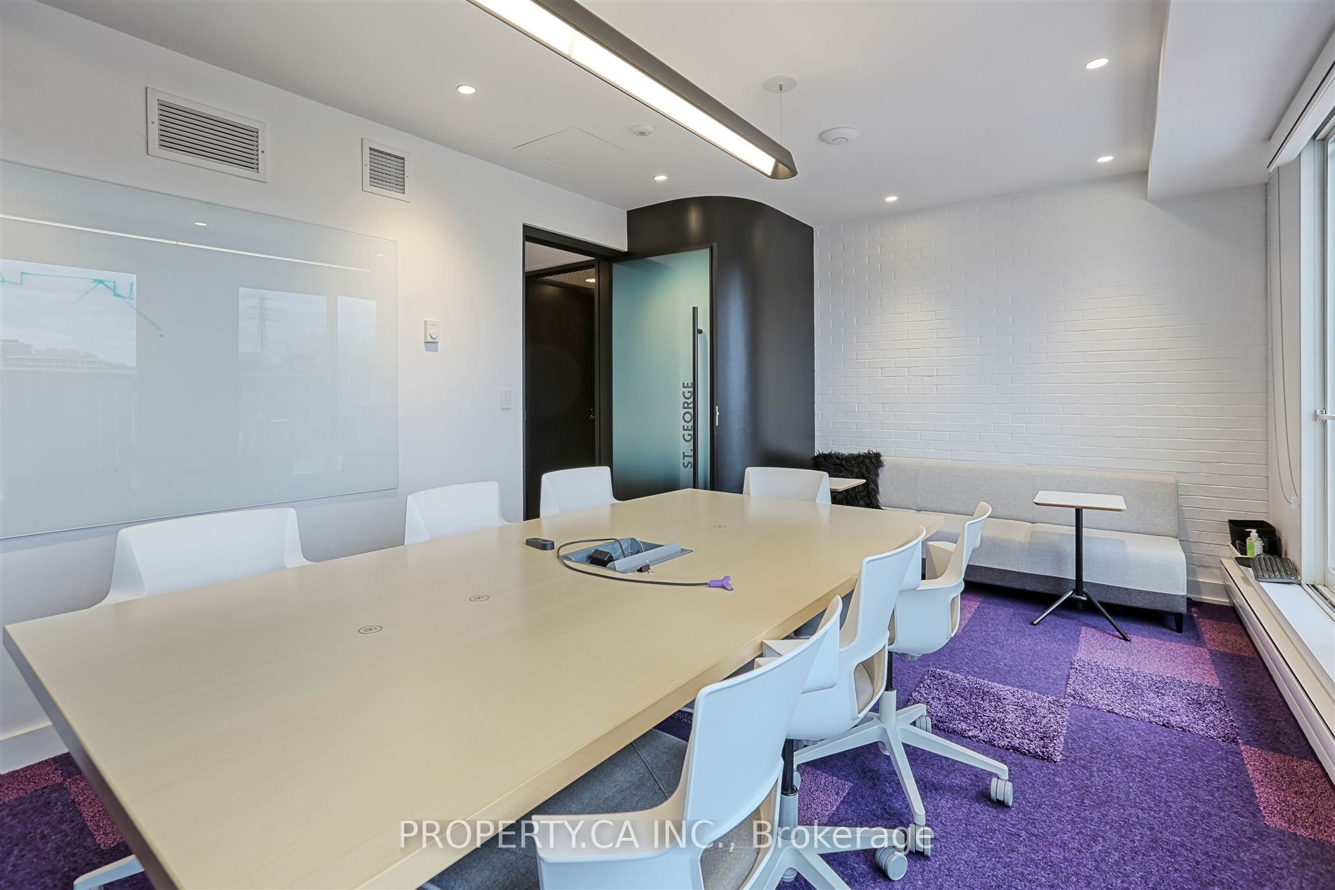 #300 - 354 Davenport Road Property Photo 7