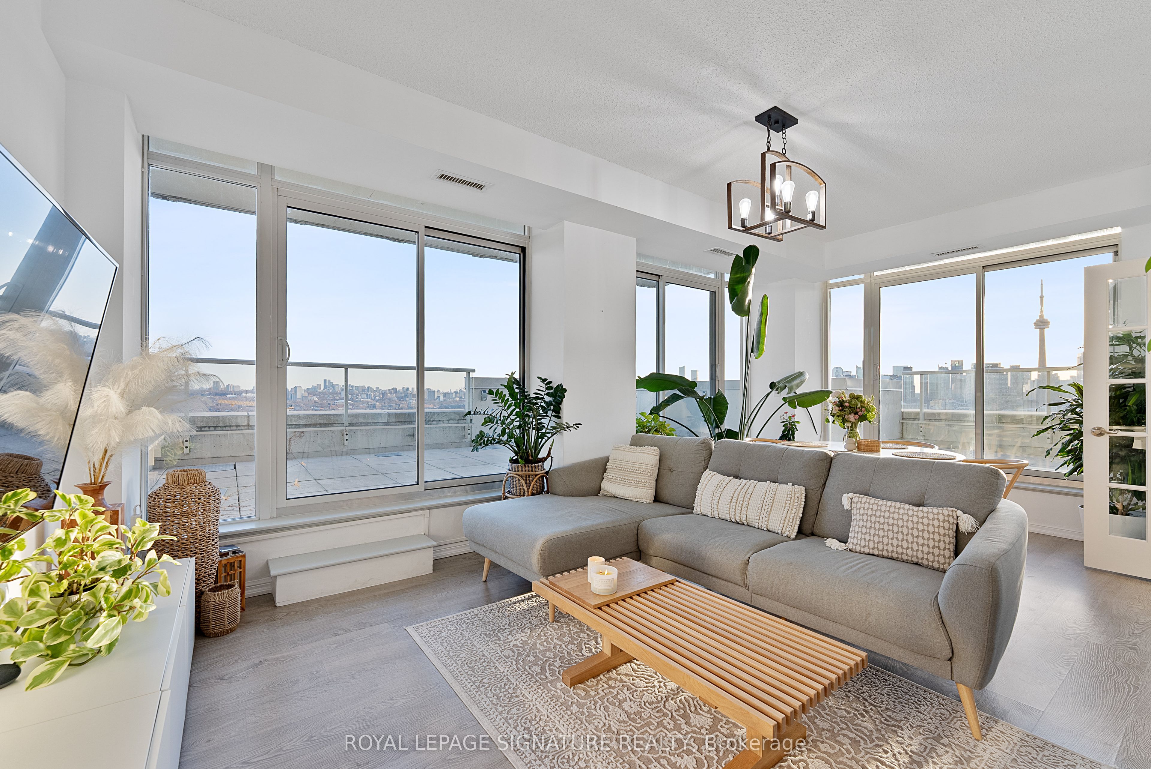 #2902 - 125 Western Battery Road Property Photo 1