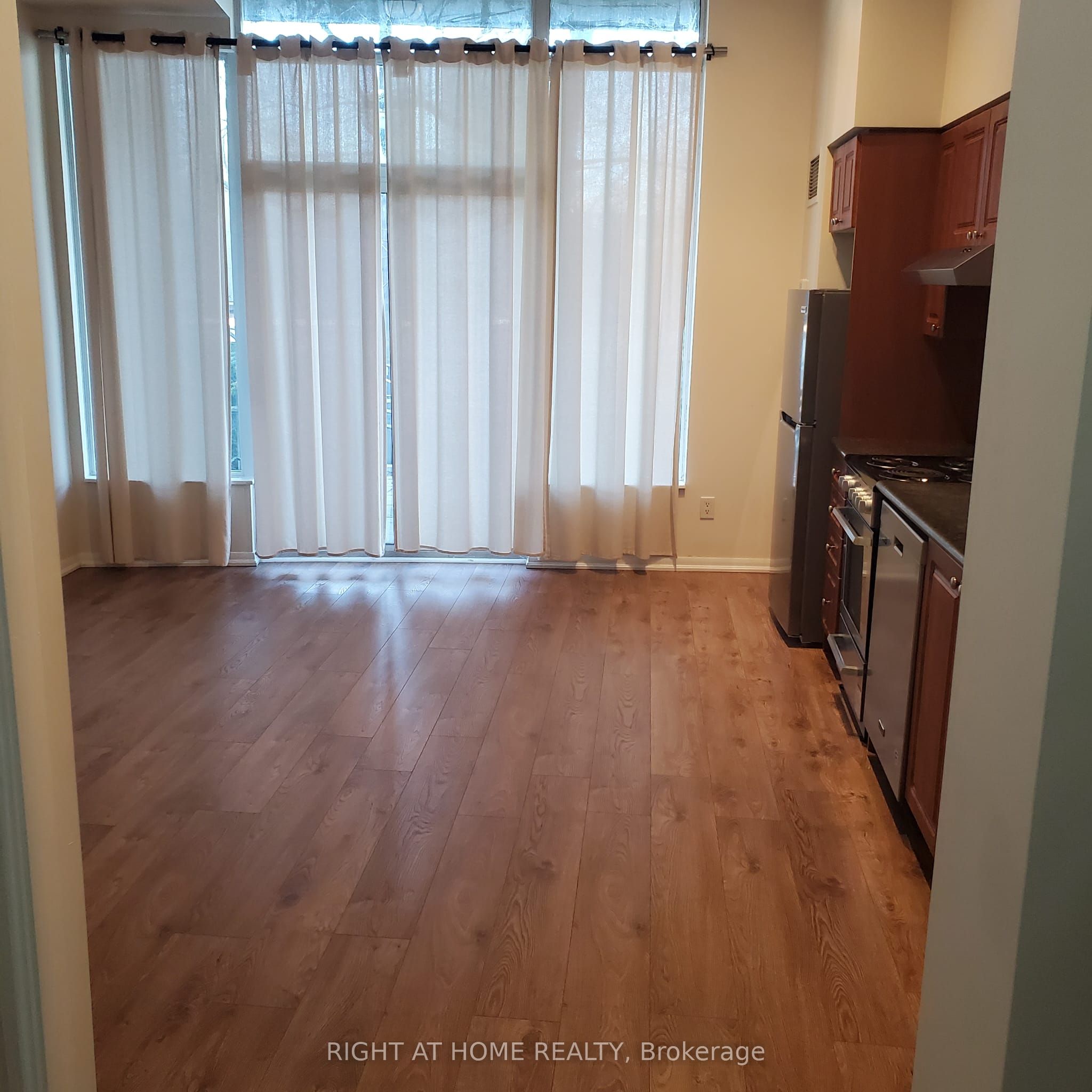 231 Fort York Boulevard 115 Property Photo 2