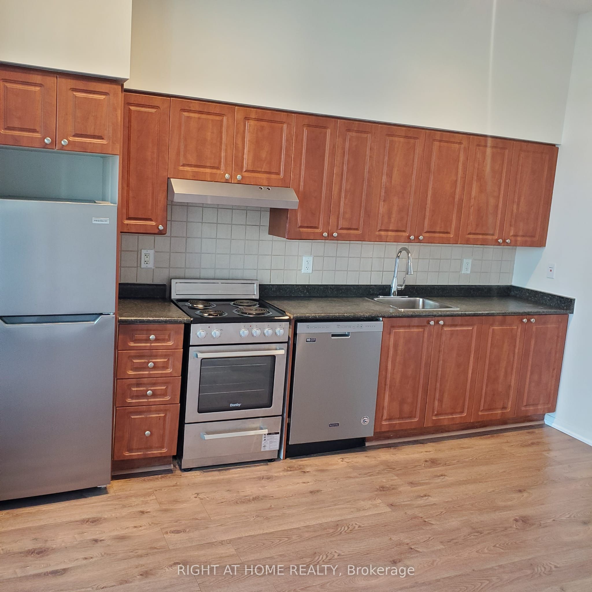 231 Fort York Boulevard 115 Property Photo 4