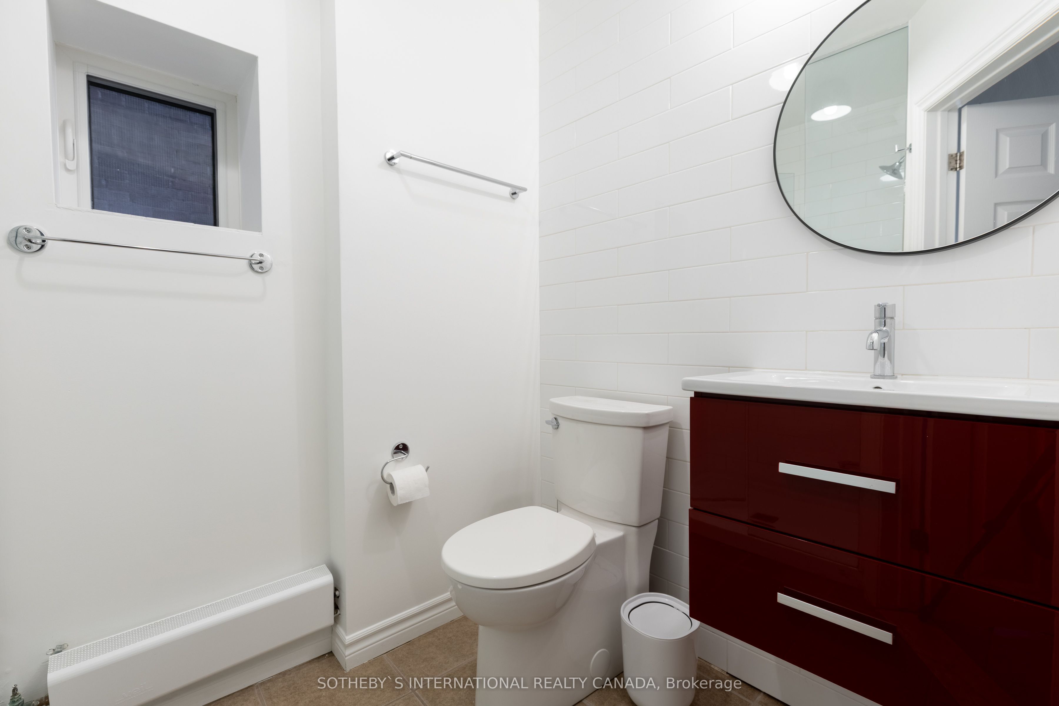 872 College Street Property Photo 21