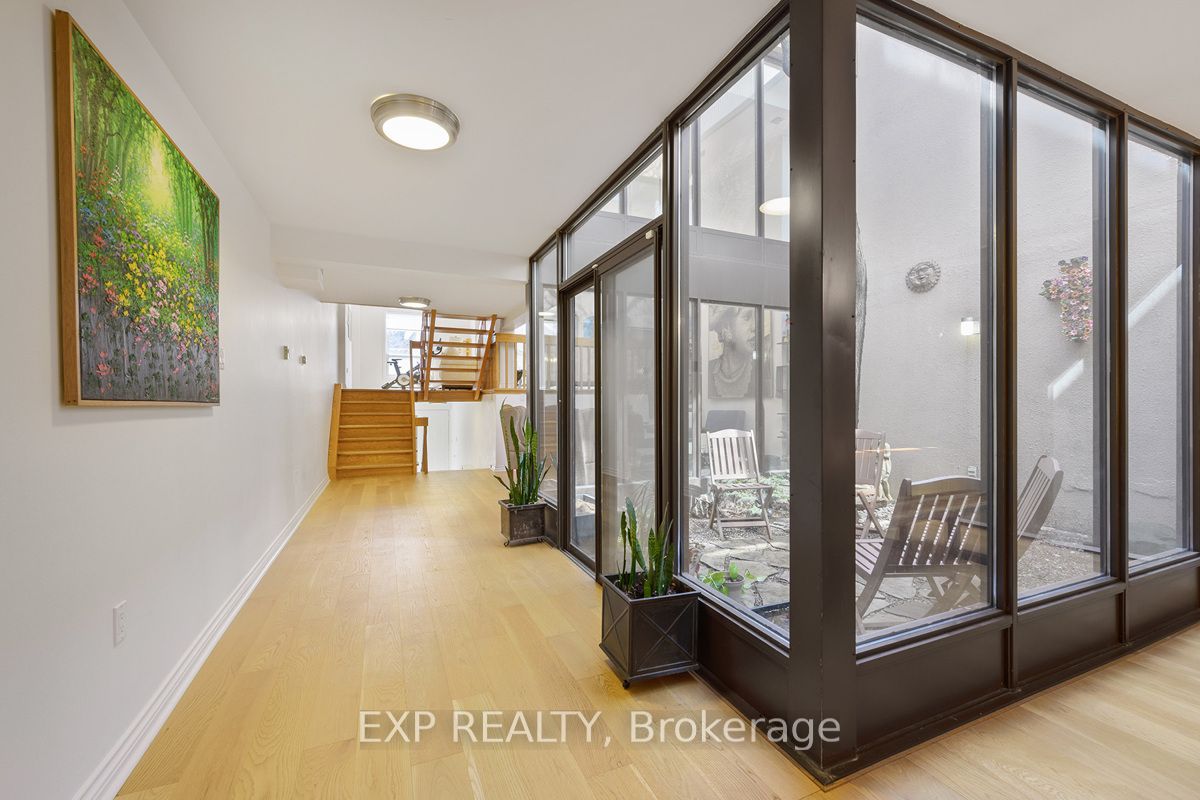 72 Granby Street Property Photo 10