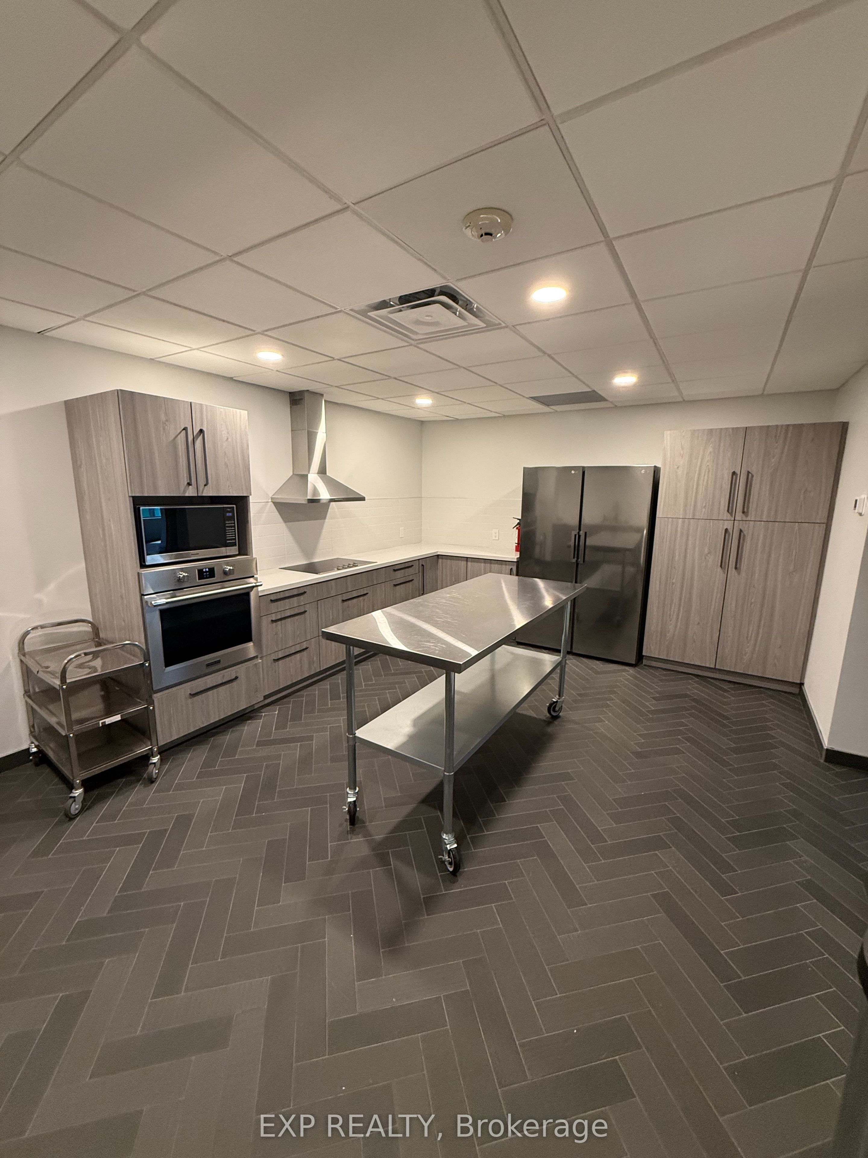 72 Granby Street Property Photo 41
