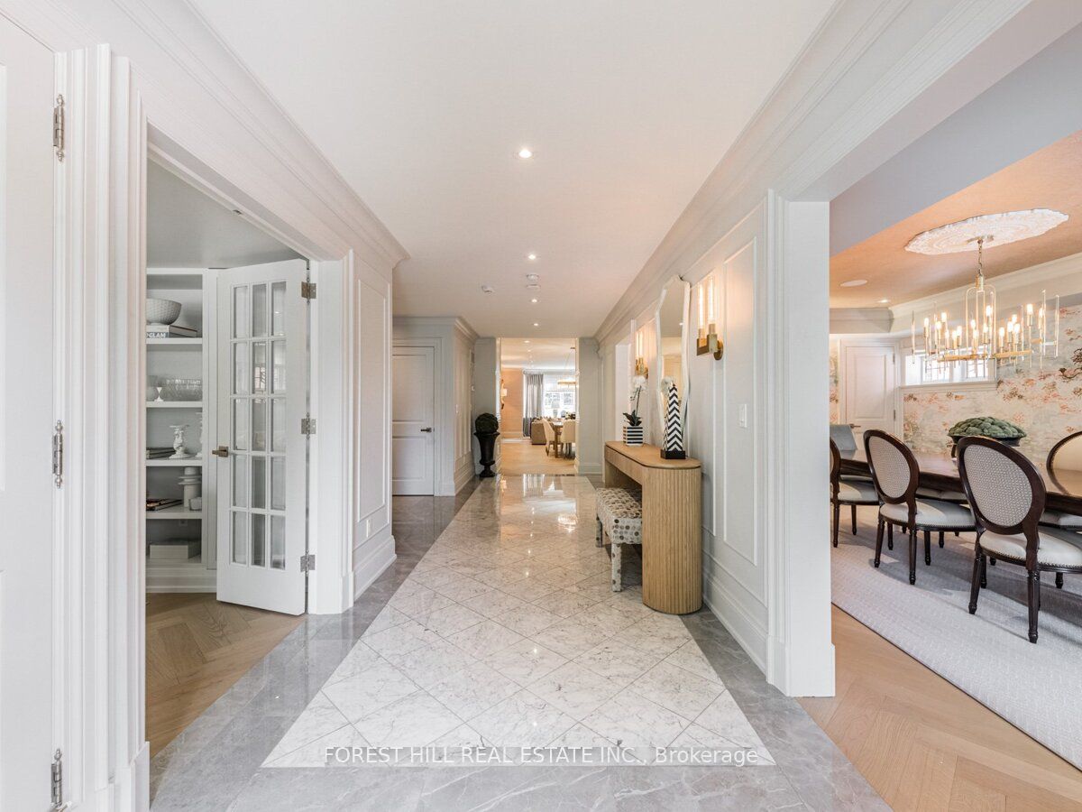 17 Hillholm Road Property Photo 3