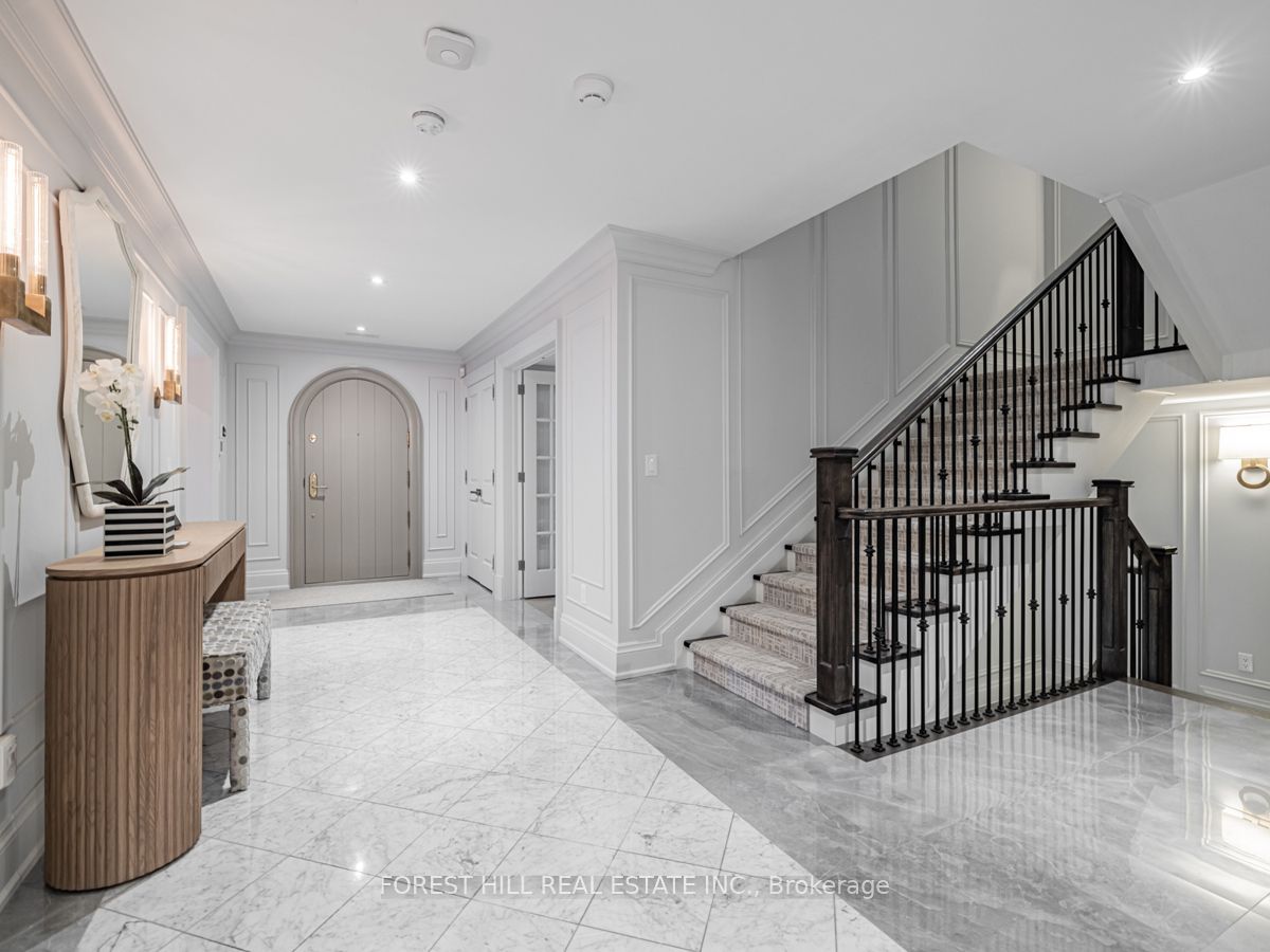 17 Hillholm Road Property Photo 6