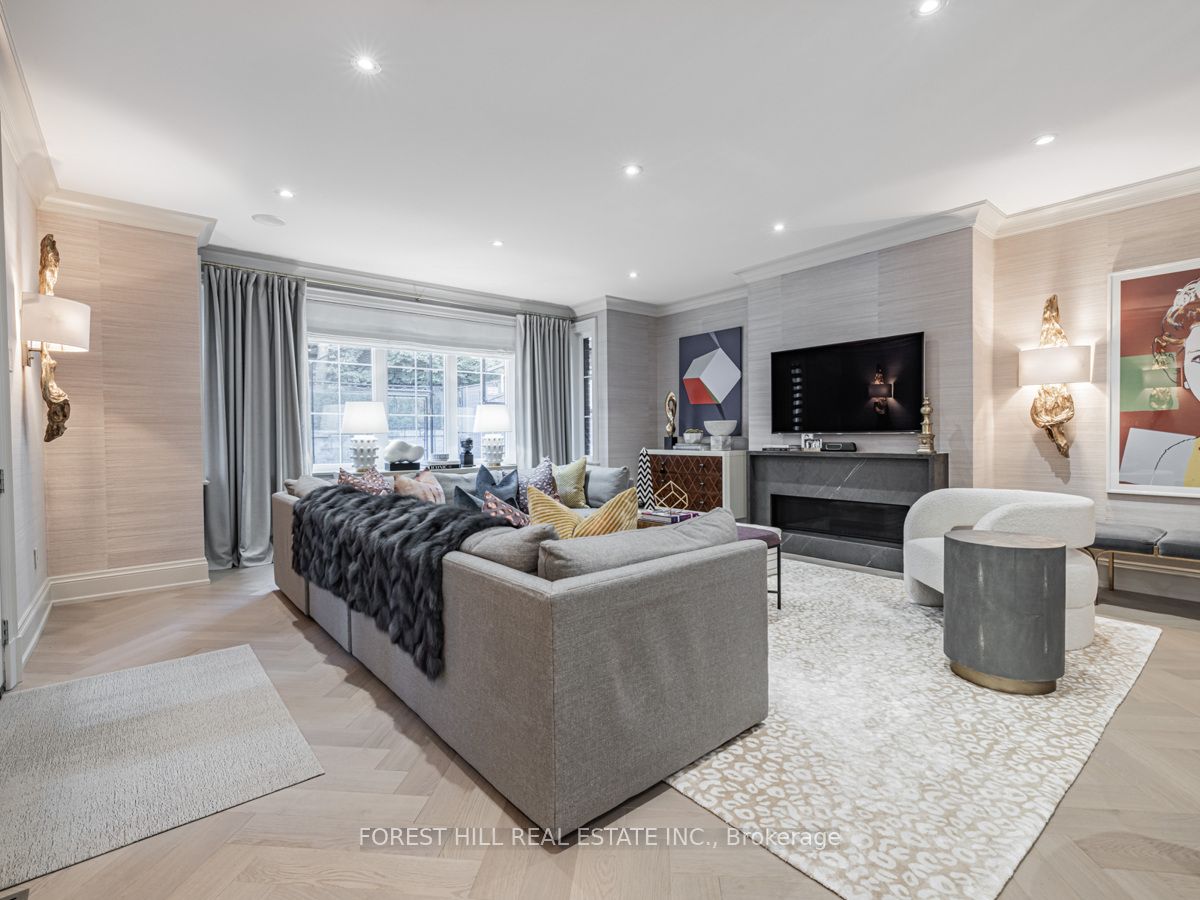 17 Hillholm Road Property Photo 19