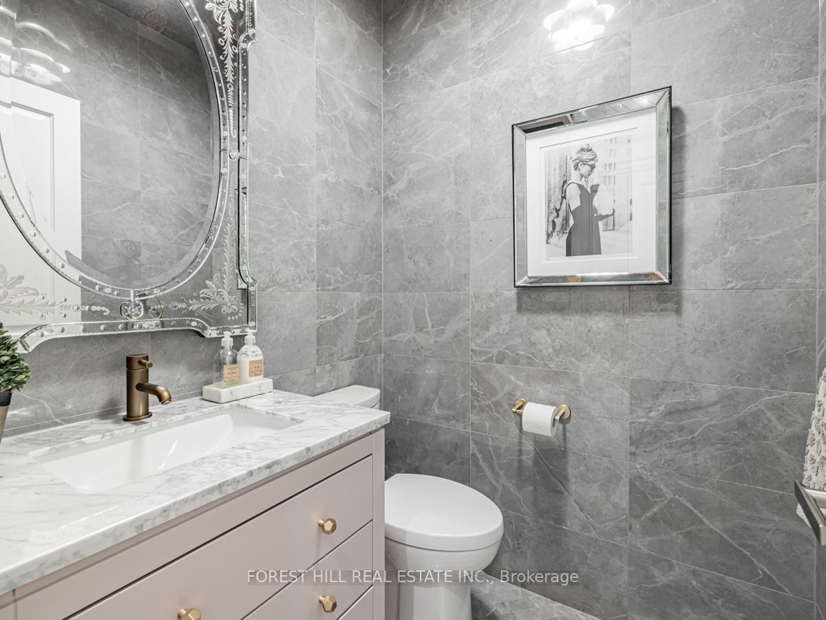 17 Hillholm Road Property Photo 21