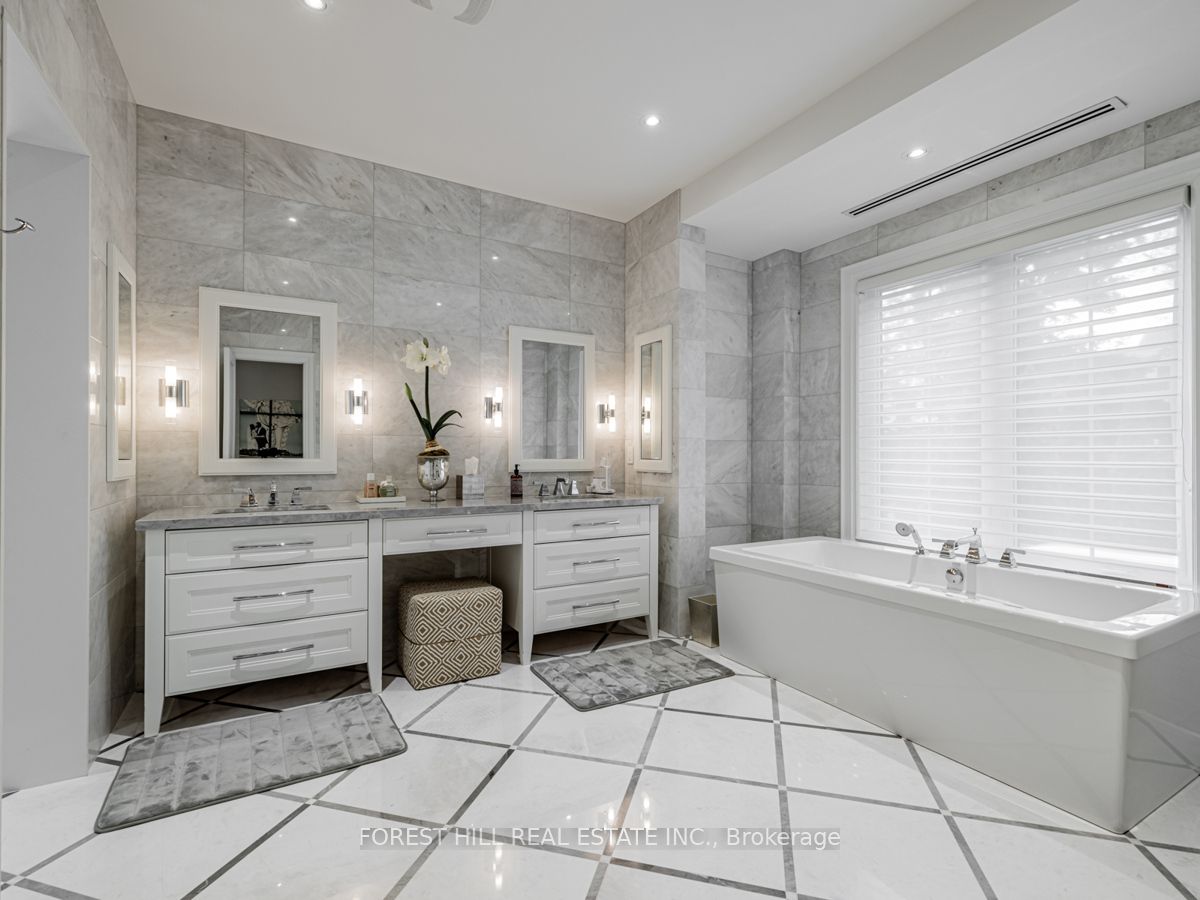 17 Hillholm Road Property Photo 25