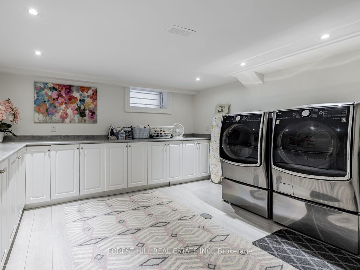 17 Hillholm Road Property Photo 40