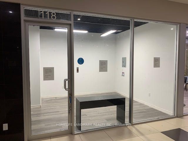 #118 - 384 Yonge Street Property Photo 3