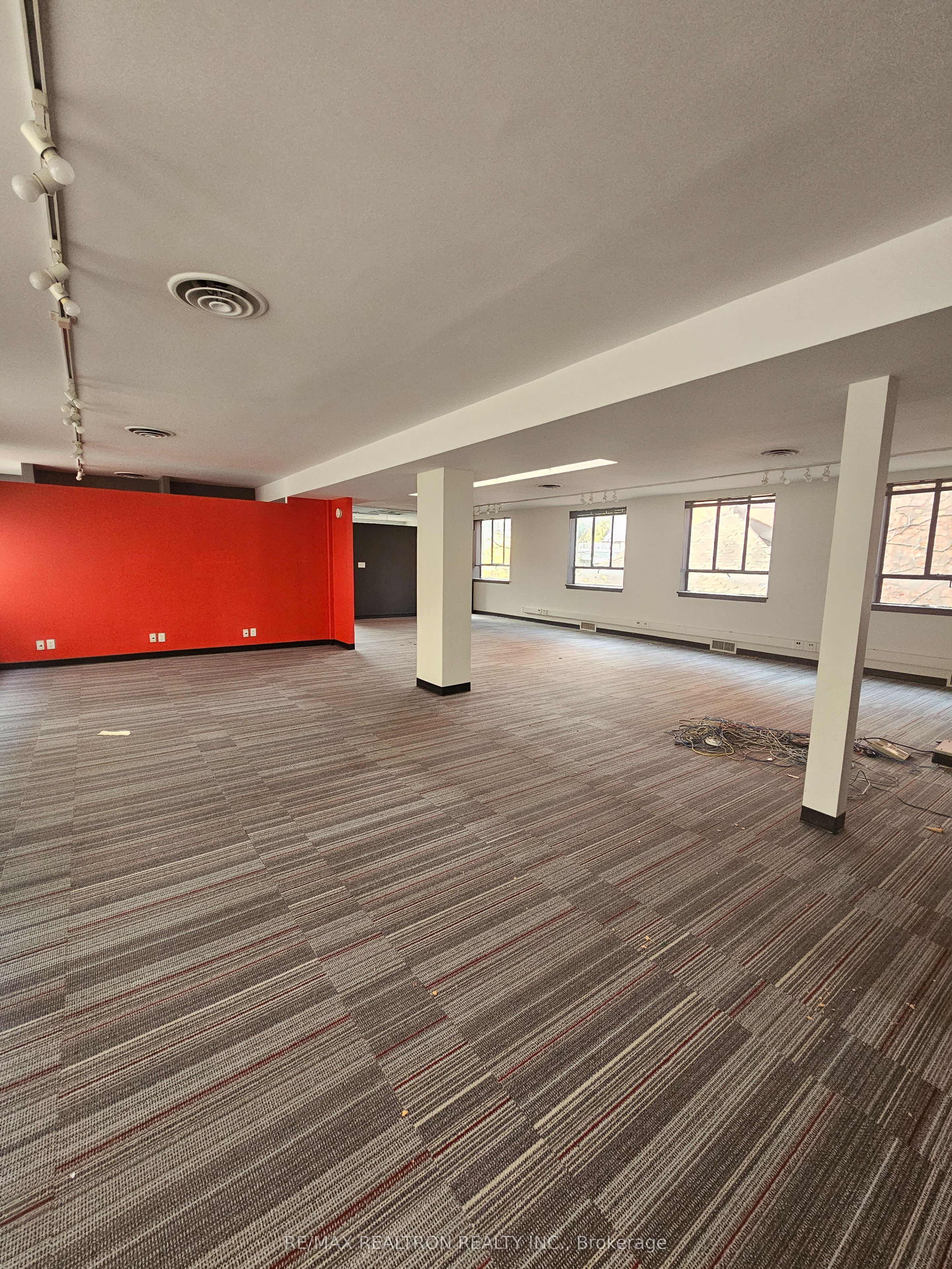 290 Merton Street Property Photo 6