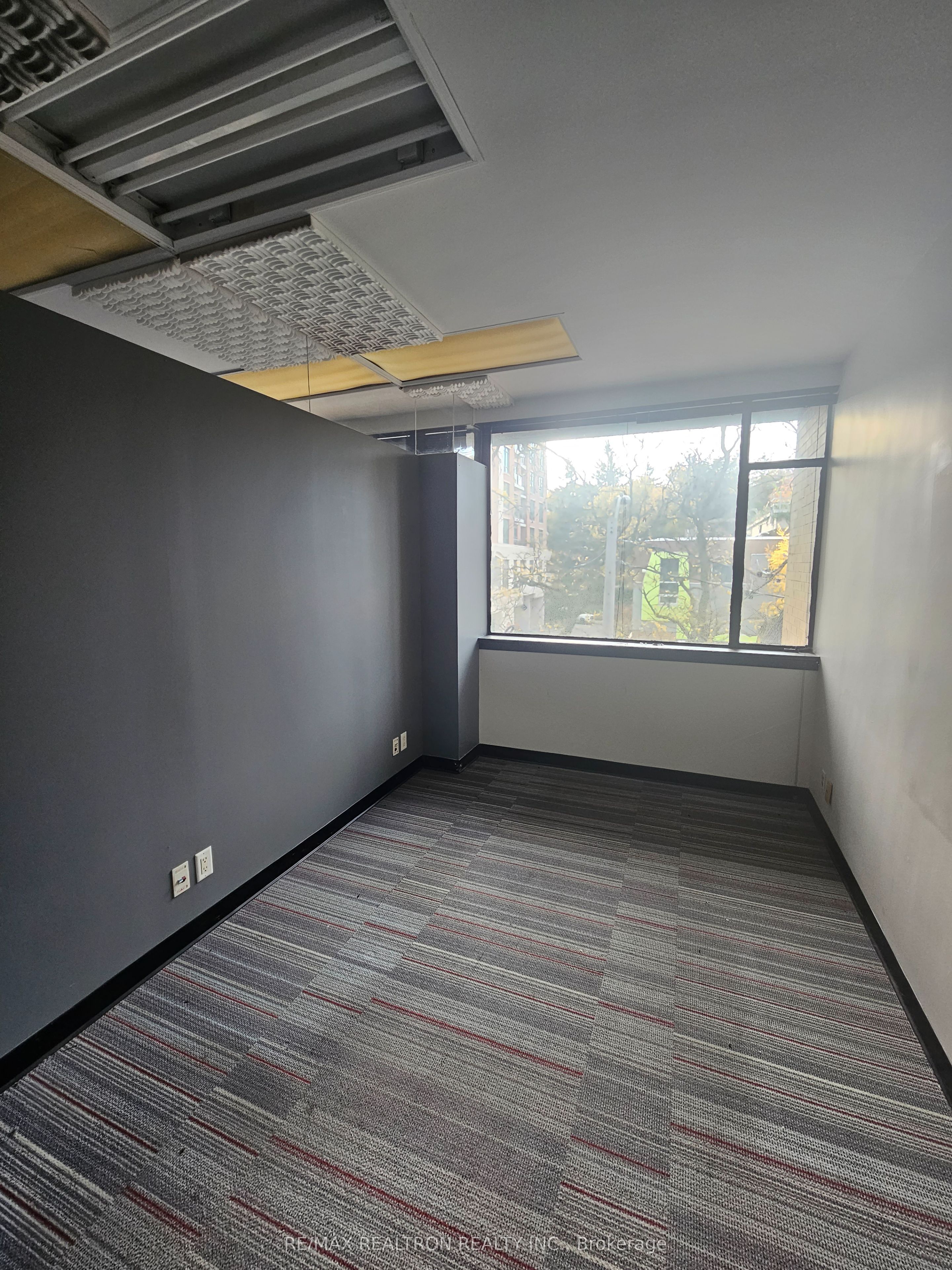 290 Merton Street Property Photo 13