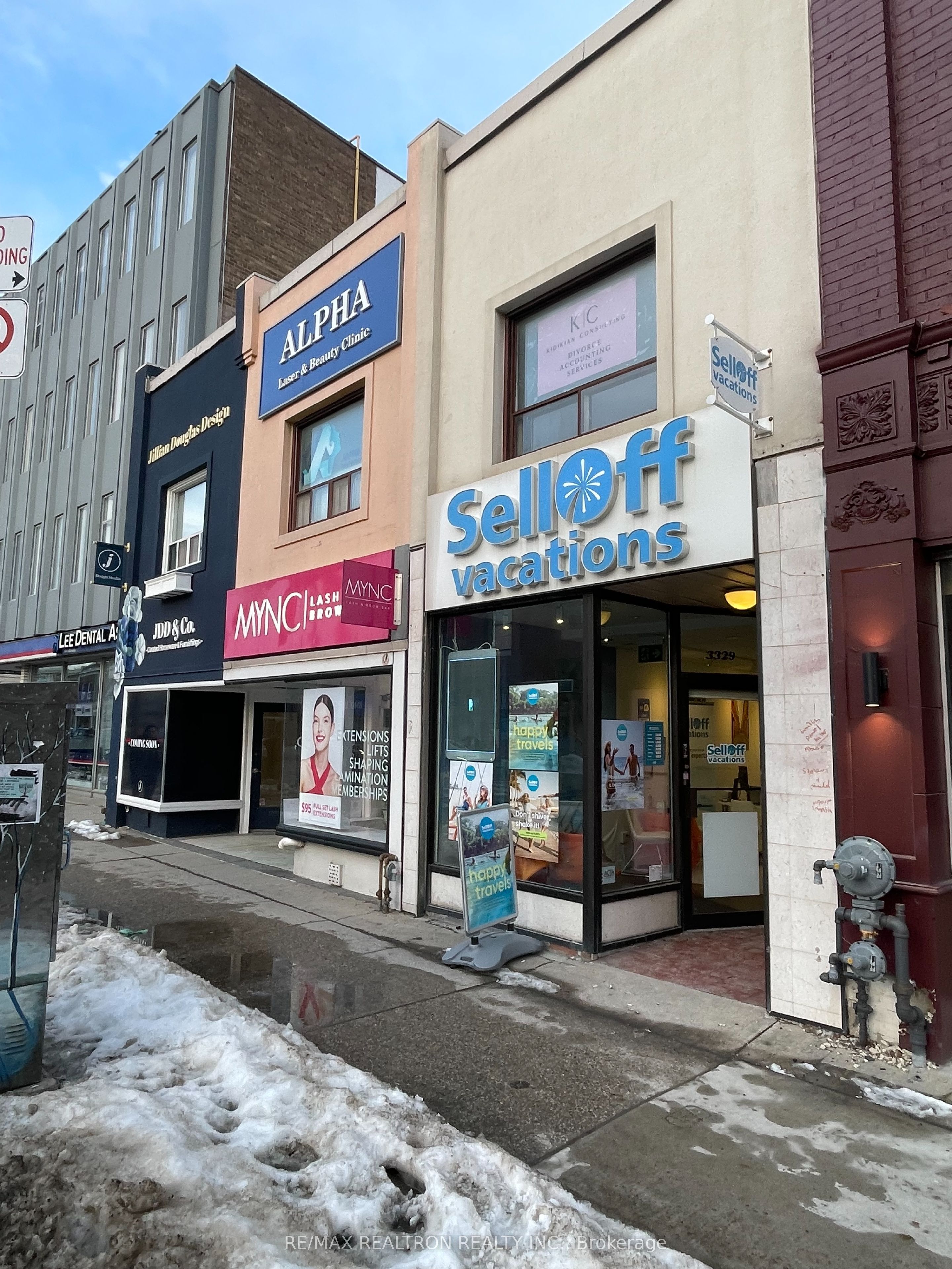 3329a Yonge Street Property Photo 5