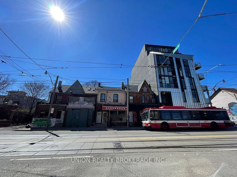198 Bathurst Street Property Photo 2