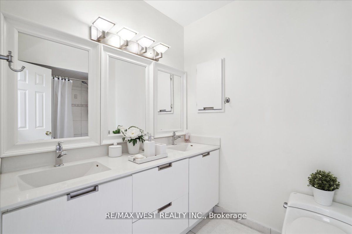 69 Upper Canada Drive 2 Property Photo 8