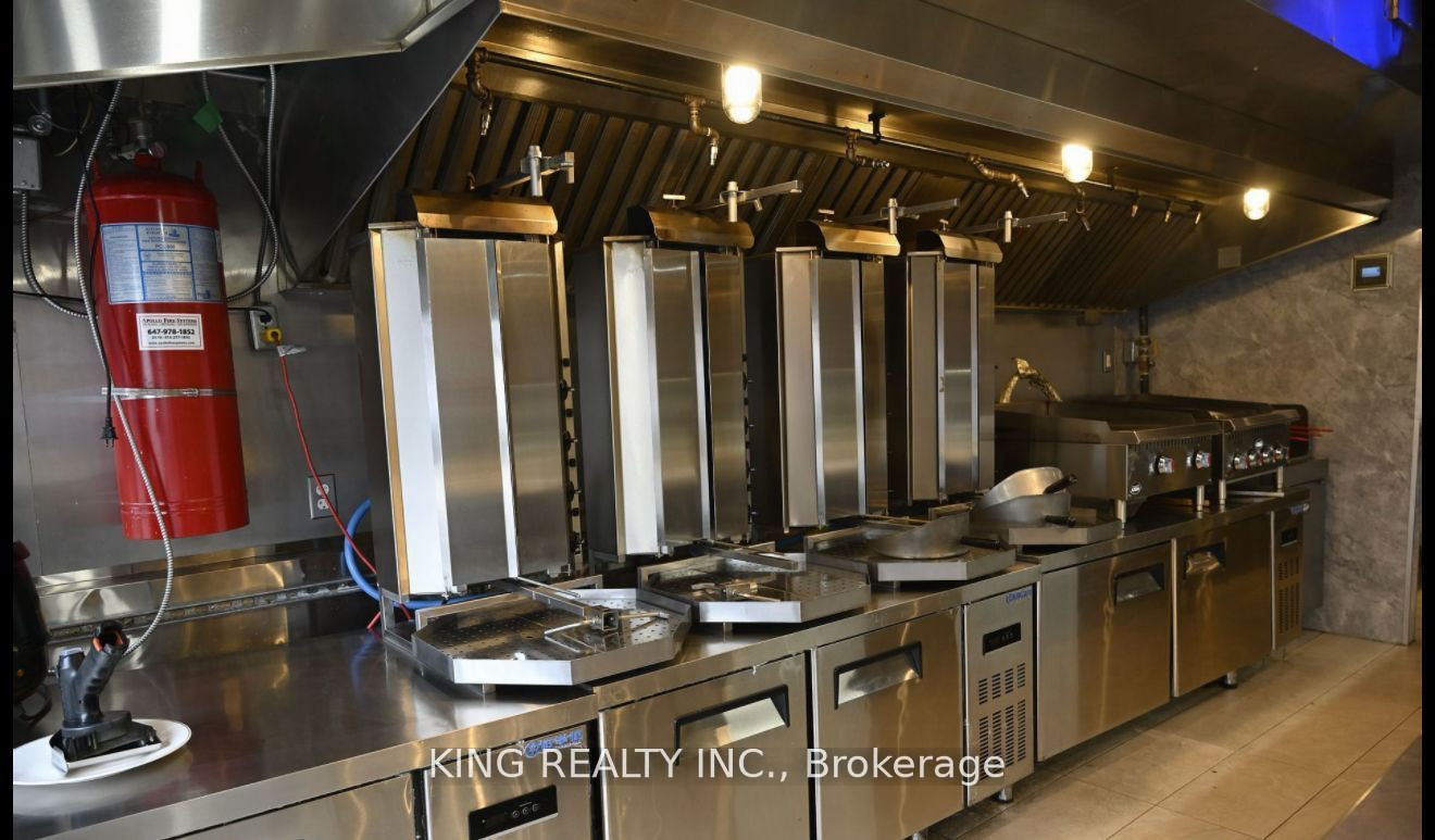 604 Queen Street Property Photo 16