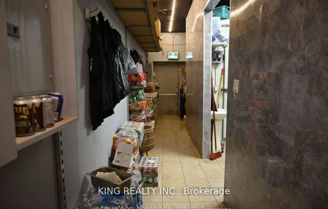 604 Queen Street Property Photo 17
