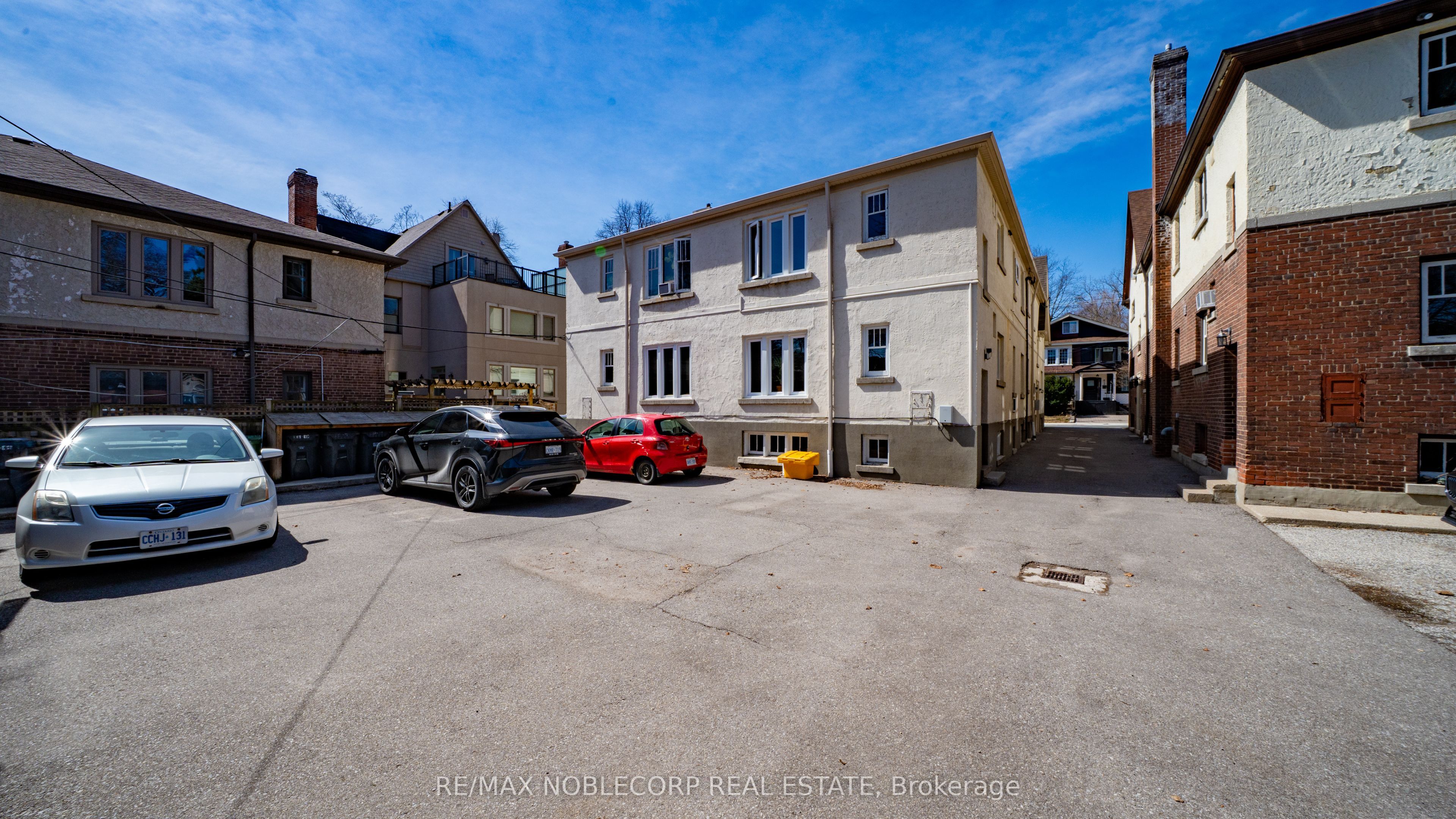 809-811 Duplex Avenue Property Photo 6