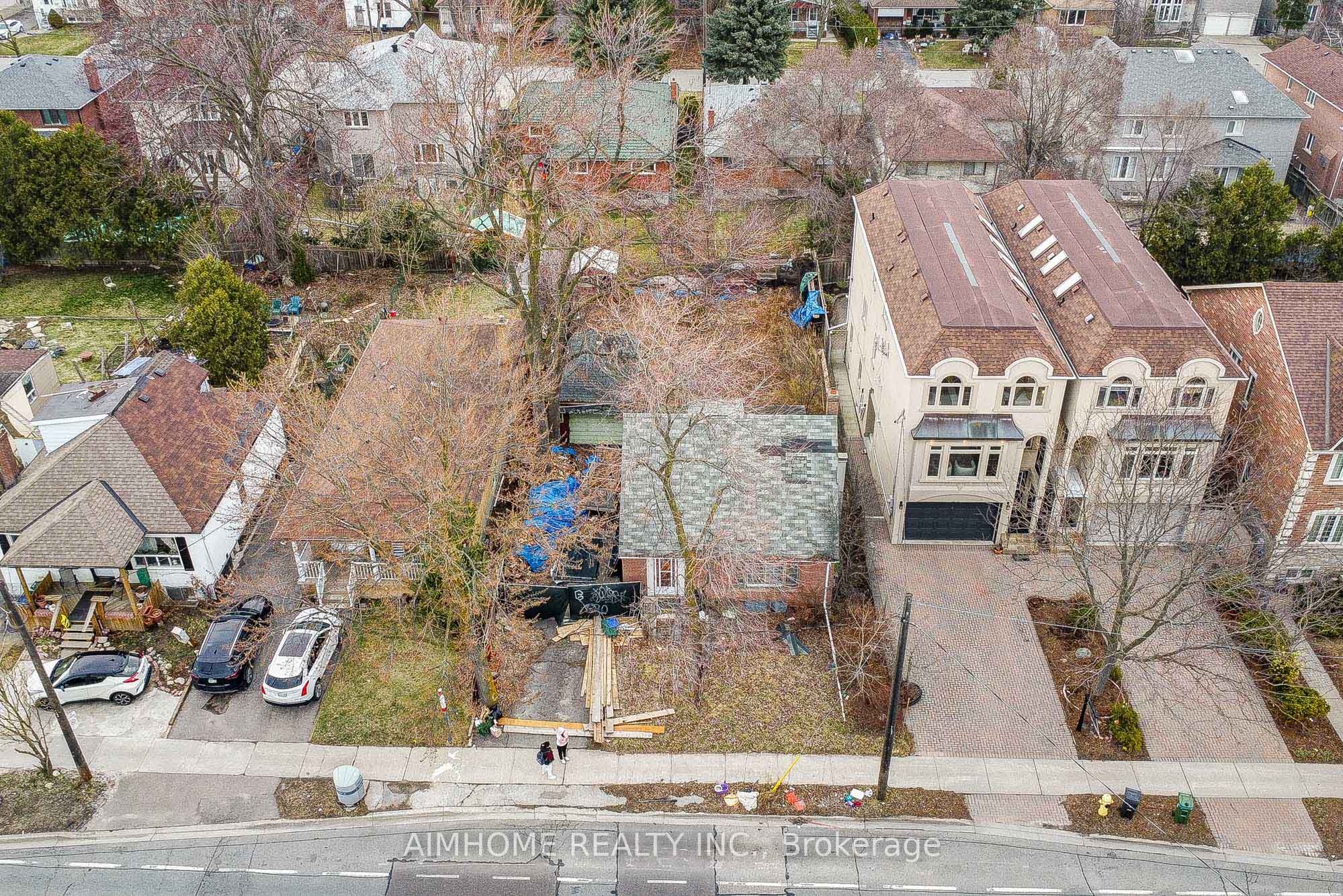 192a-192b Finch Avenue Property Photo 13