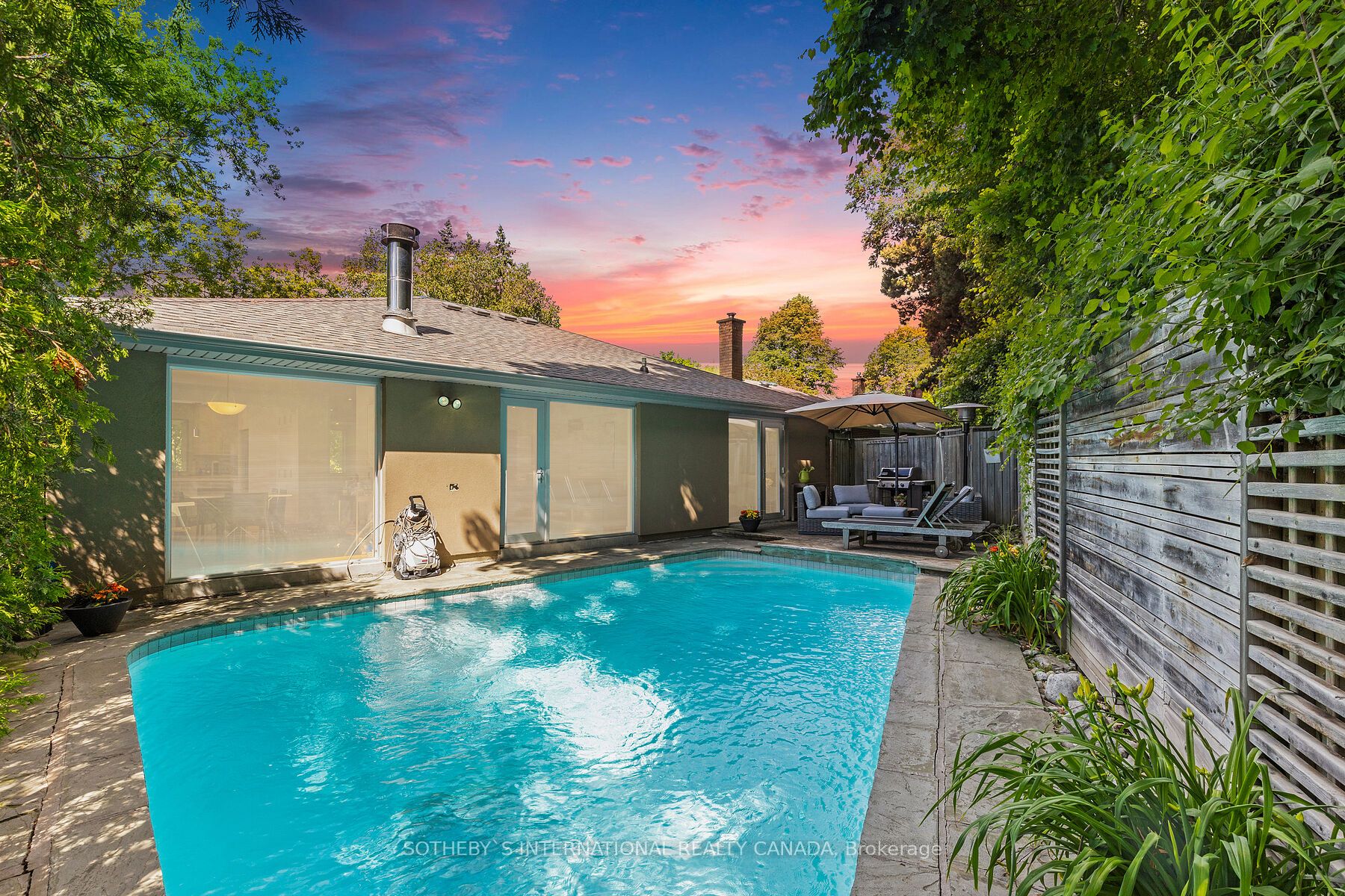 41 Don River Boulevard Property Photo 1