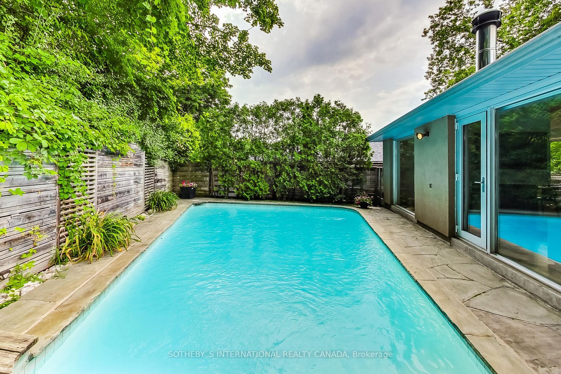 41 Don River Boulevard Property Photo 3