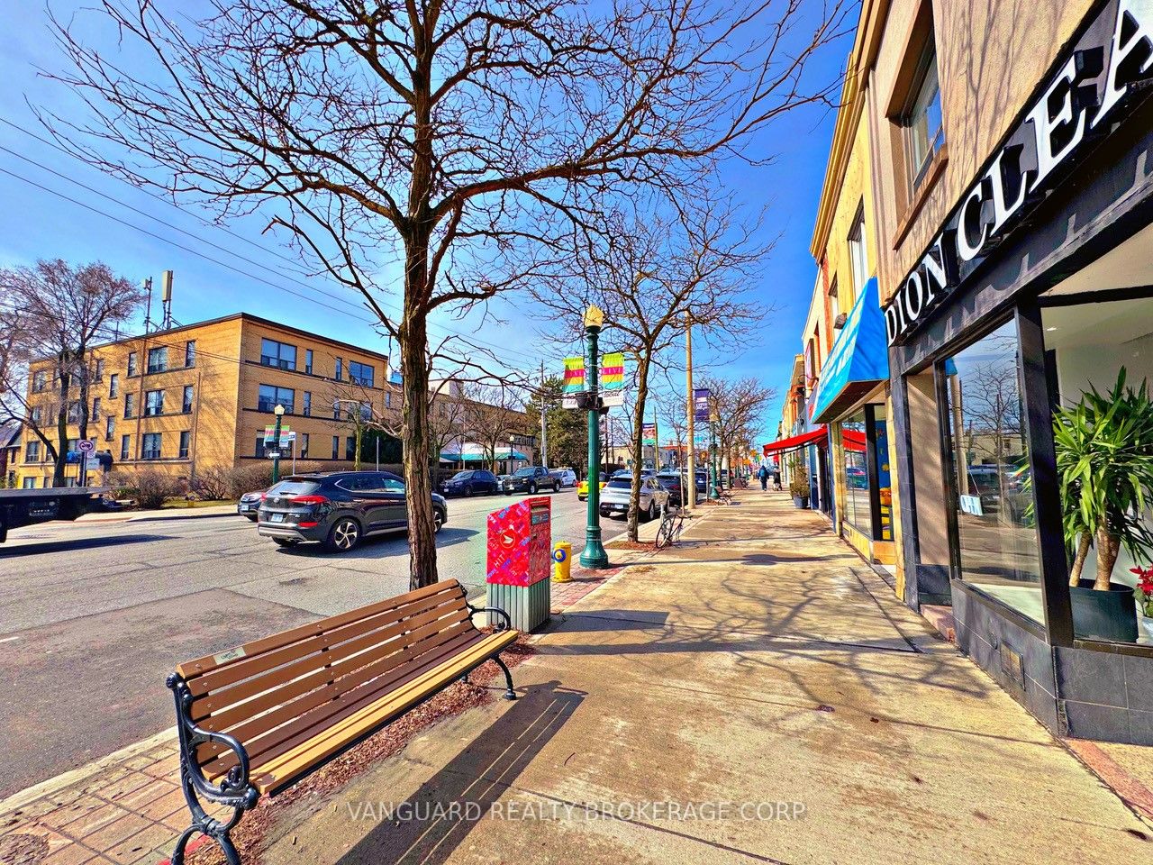 #2nd Floor - 1106 Eglinton Avenue Property Photo 2