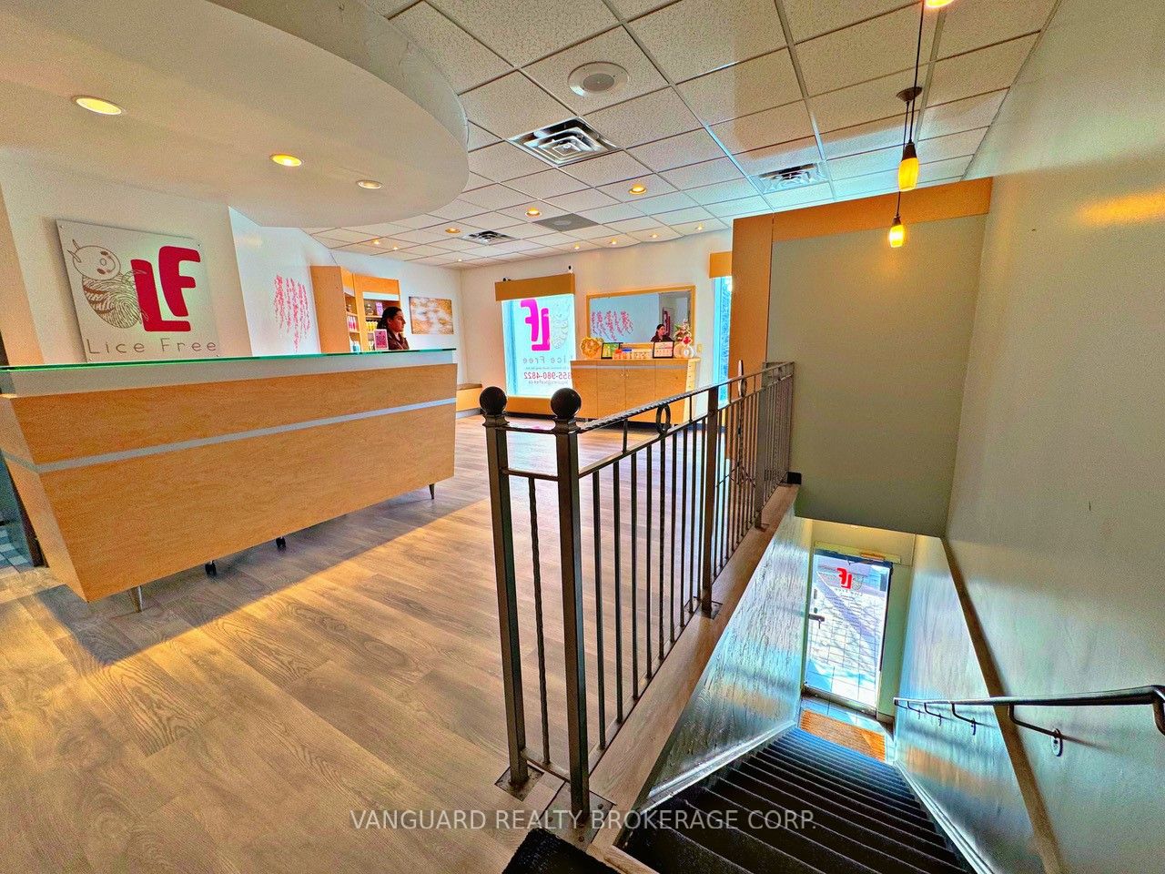 #2nd Floor - 1106 Eglinton Avenue Property Photo 3