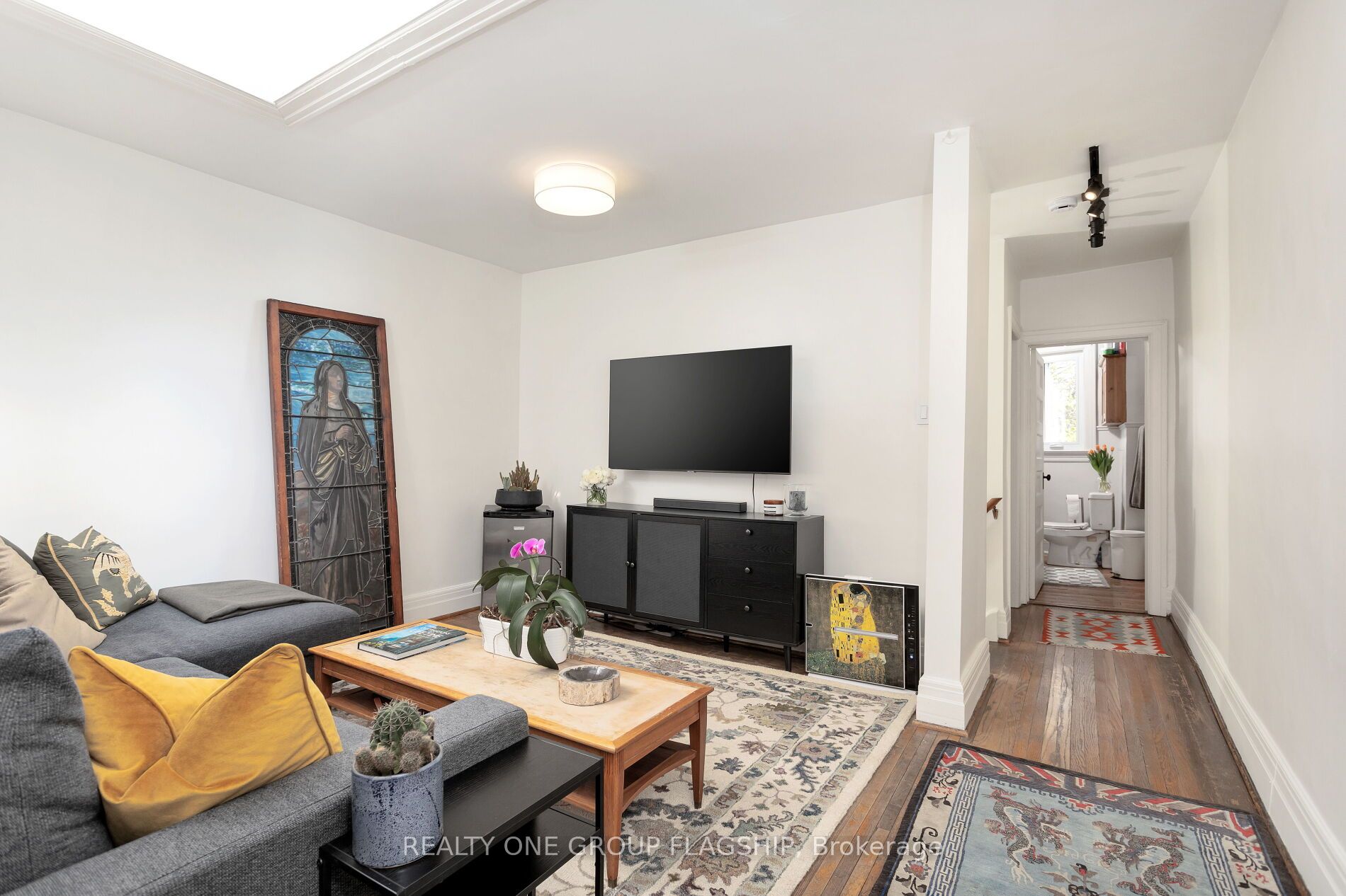 1691 Dundas Street Property Photo 19
