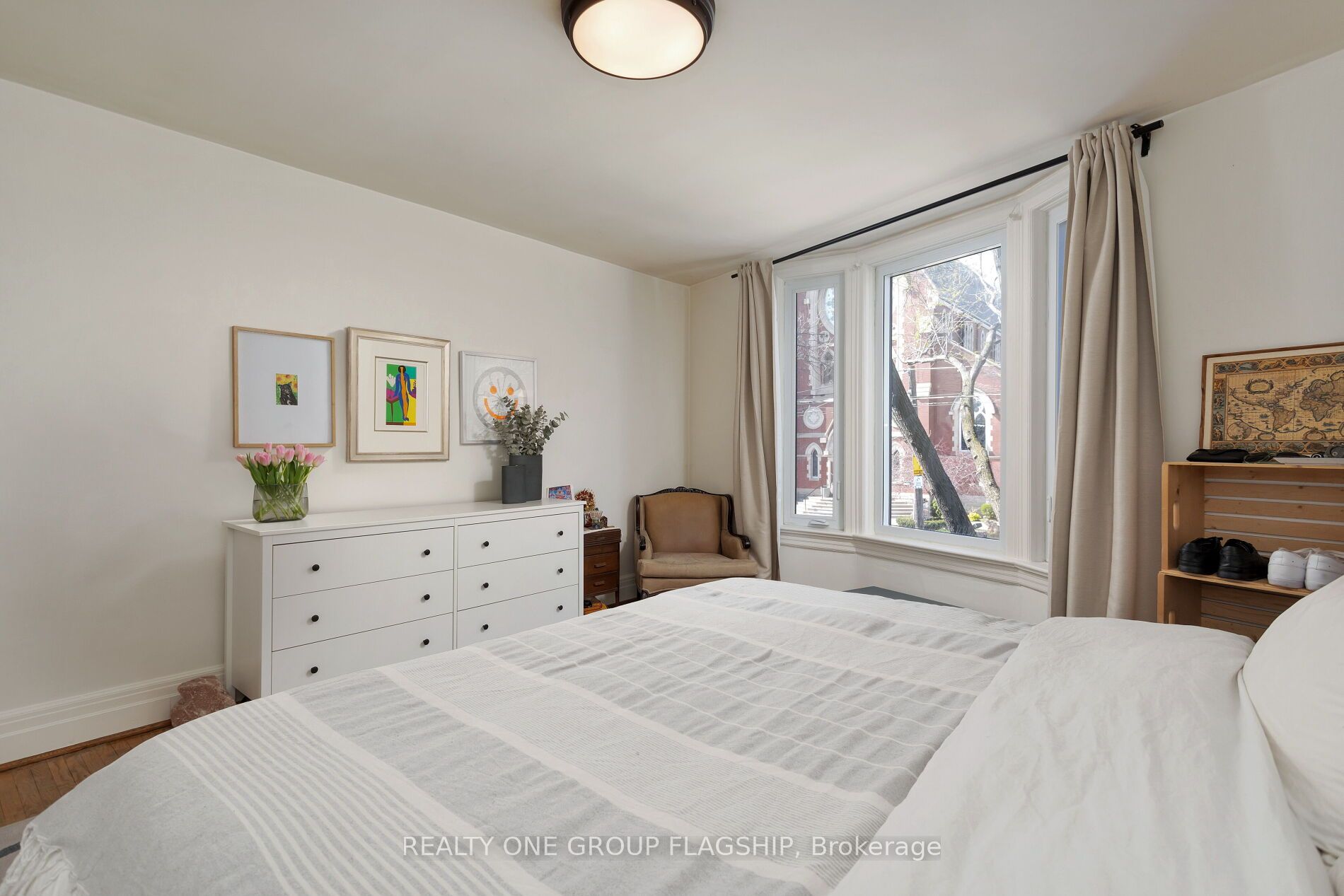 1691 Dundas Street Property Photo 21