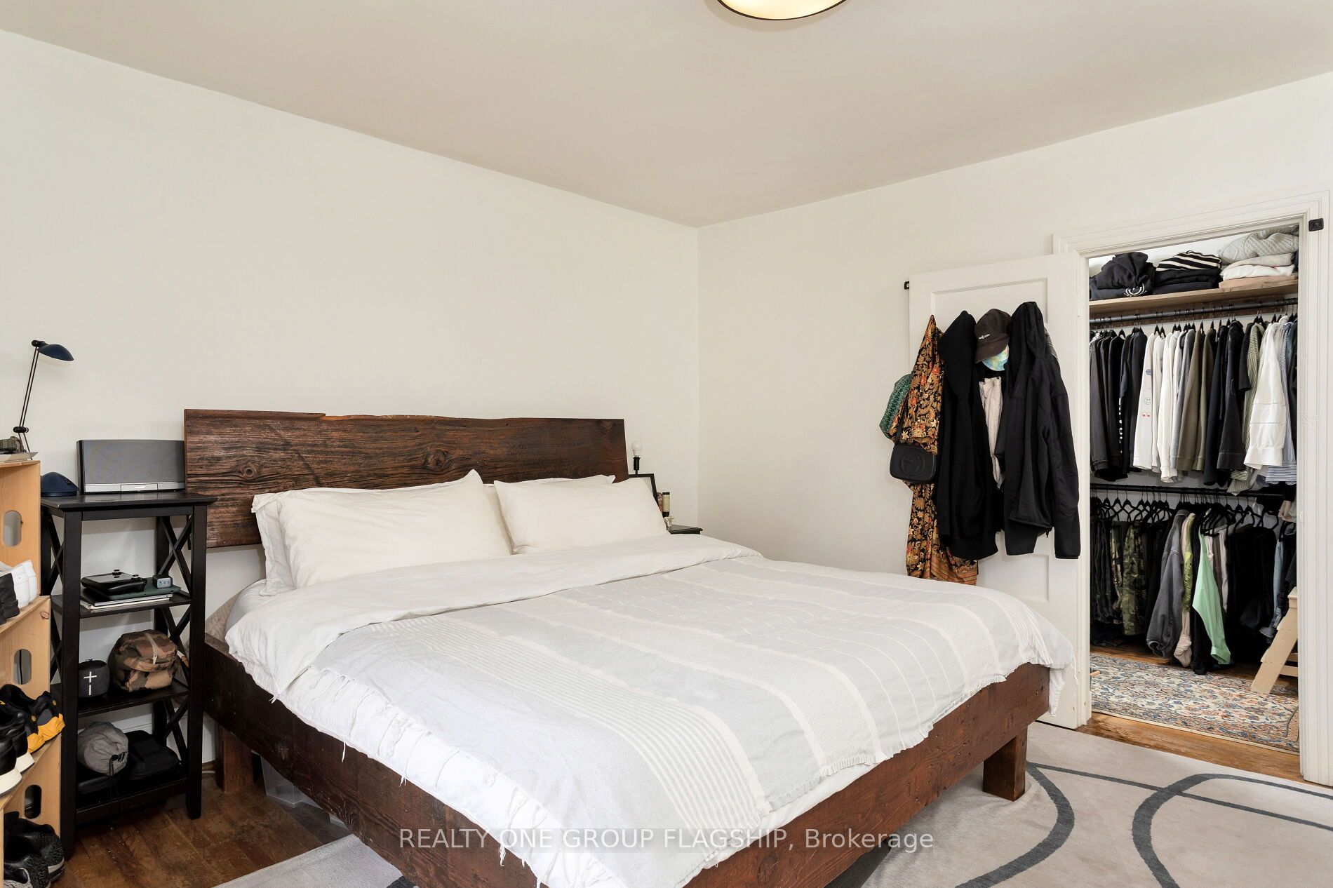 1691 Dundas Street Property Photo 22