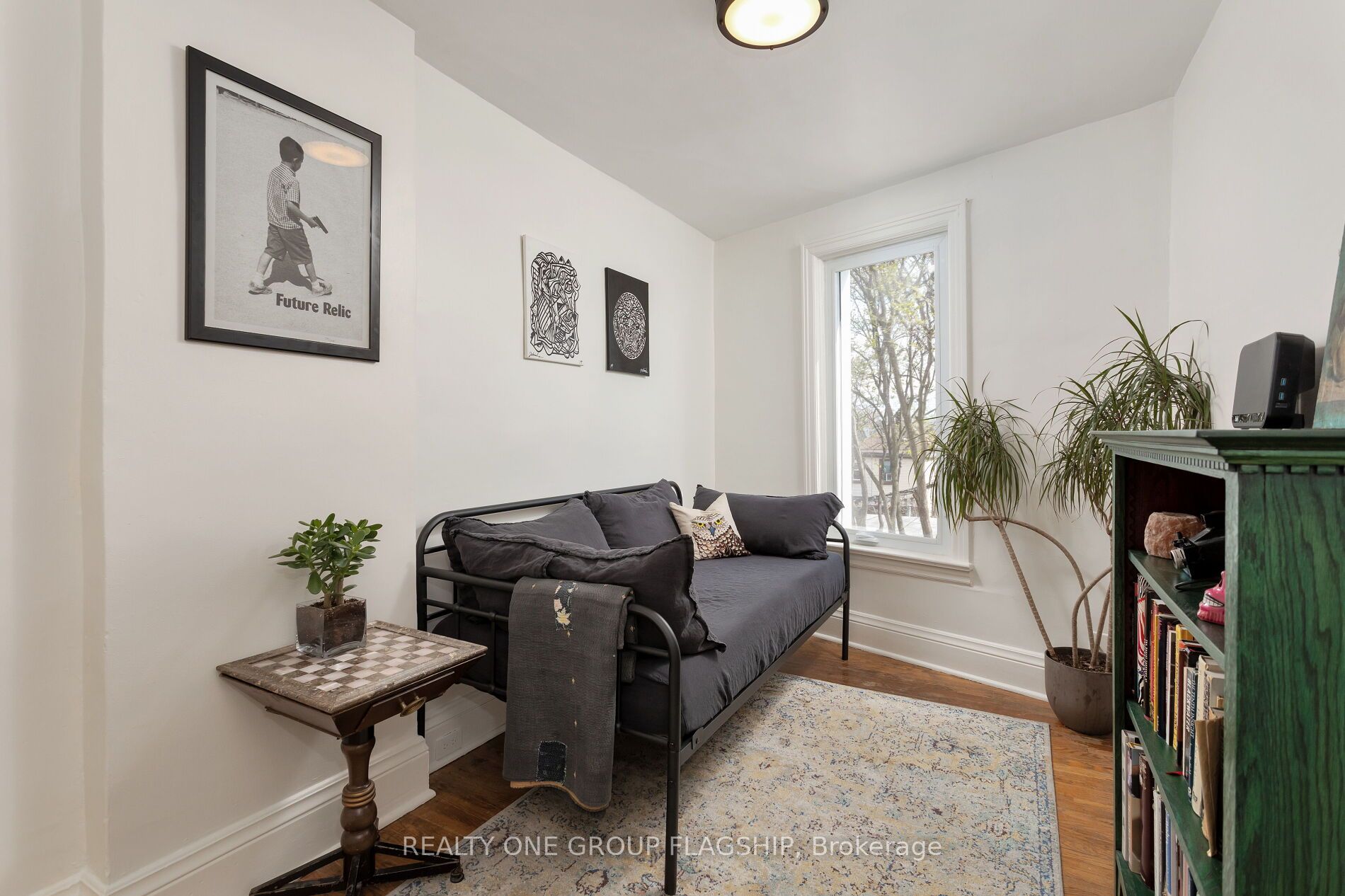 1691 Dundas Street Property Photo 25