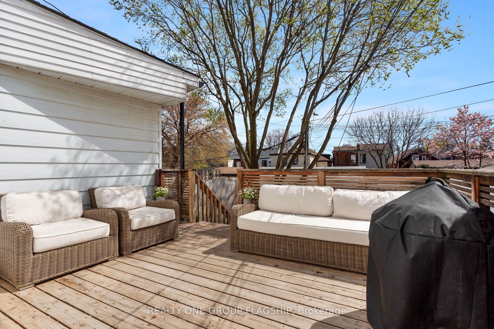 1691 Dundas Street Property Photo 29