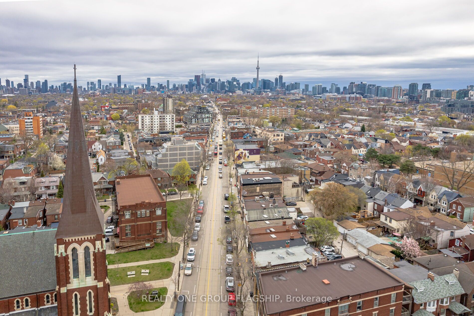 1691 Dundas Street Property Photo 38