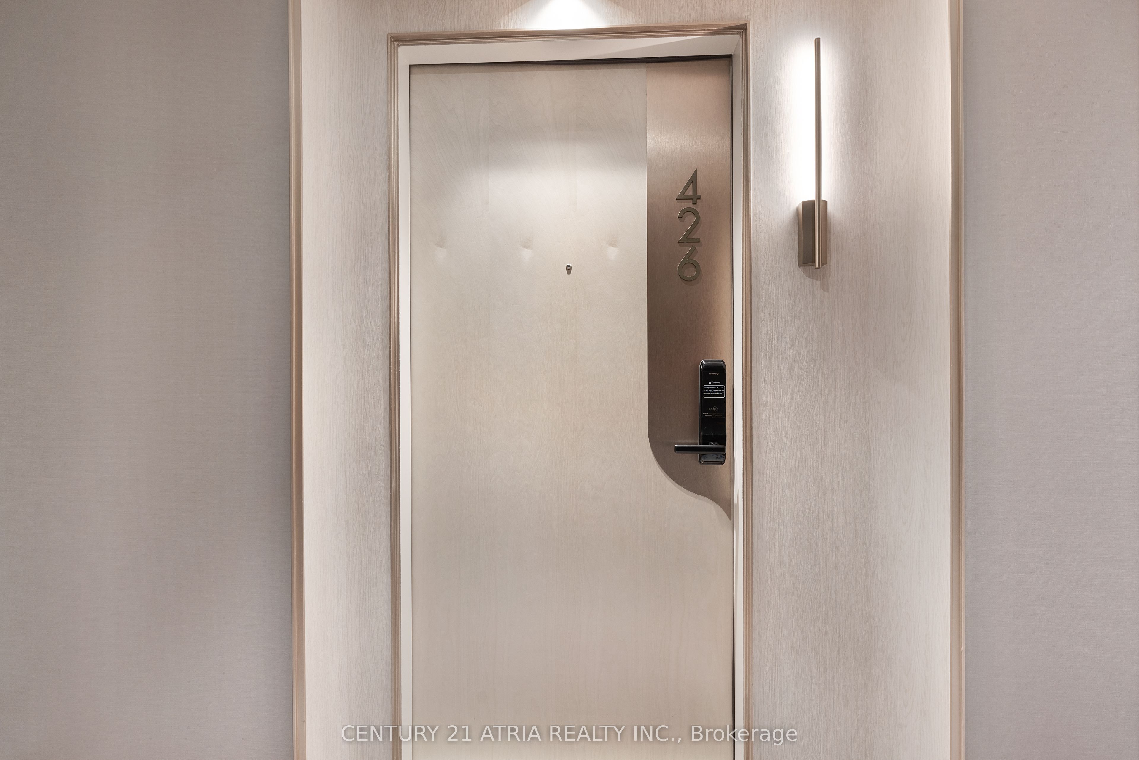 #426 - 155 Merchants' Wharf Property Photo 3