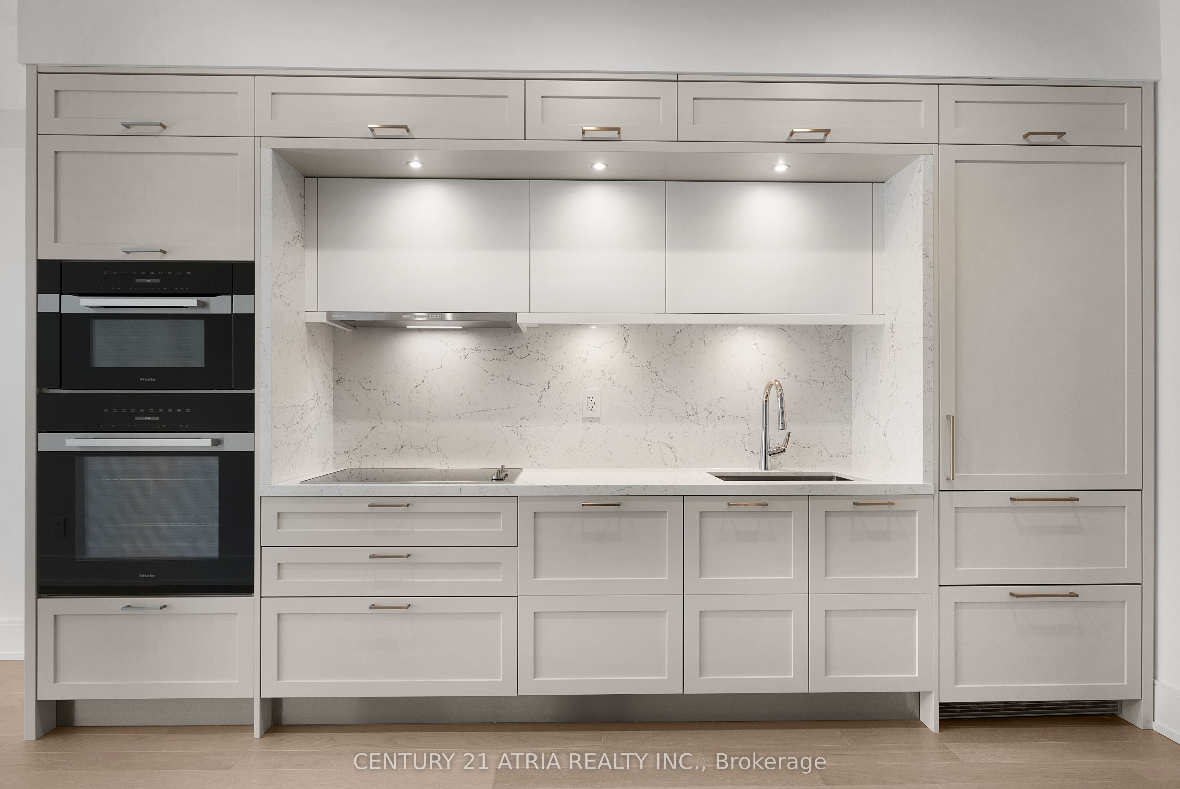 #426 - 155 Merchants' Wharf Property Photo 12