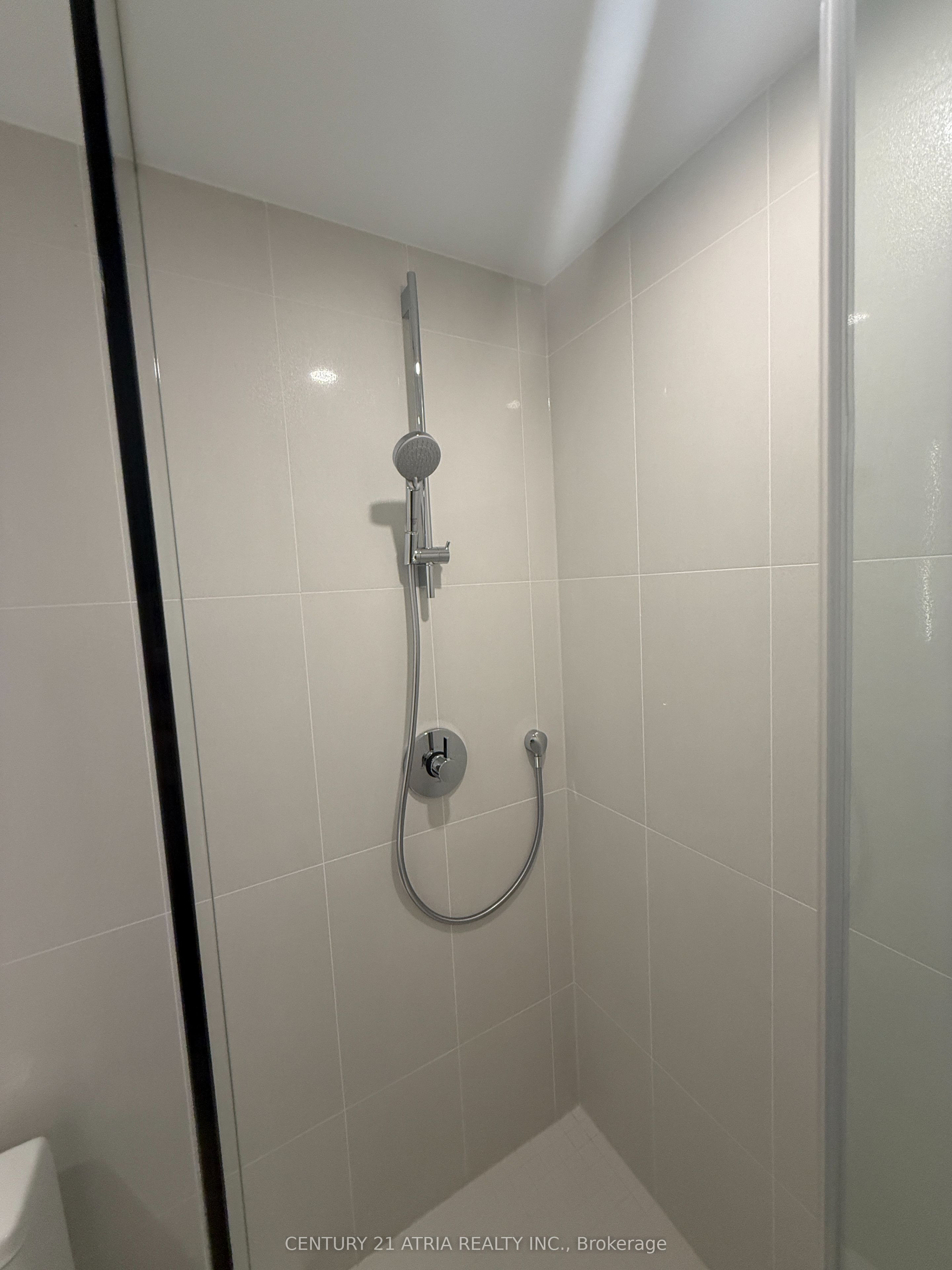 #426 - 155 Merchants' Wharf Property Photo 25